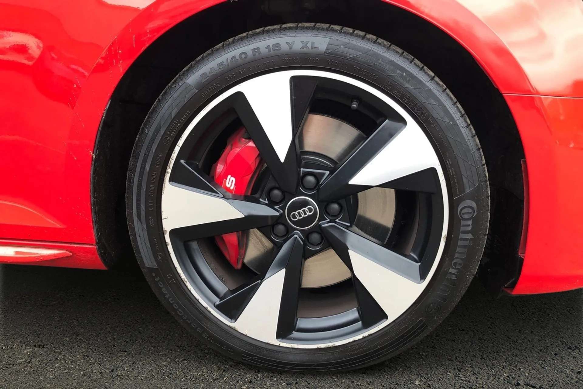 2017 AUDI A4 2017 AUDI A4