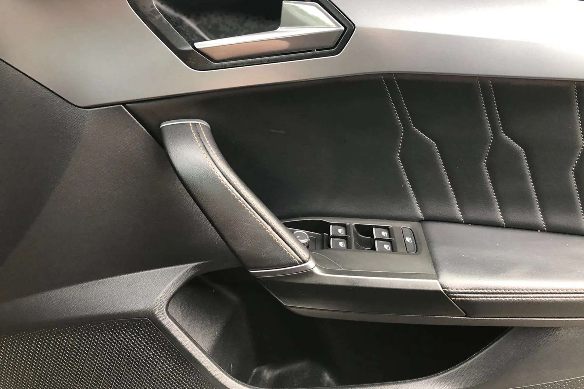 2024 CUPRA LEON 2024 CUPRA LEON