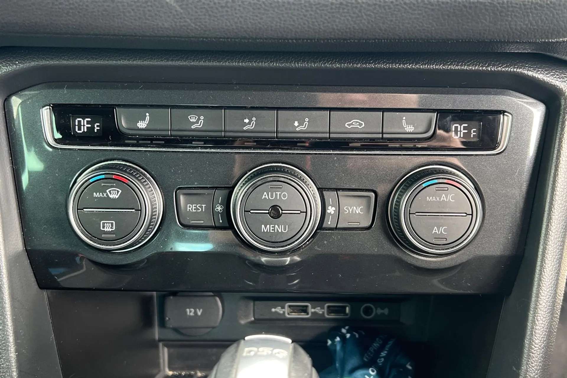 2018 VOLKSWAGEN TIGUAN 2018 VOLKSWAGEN TIGUAN