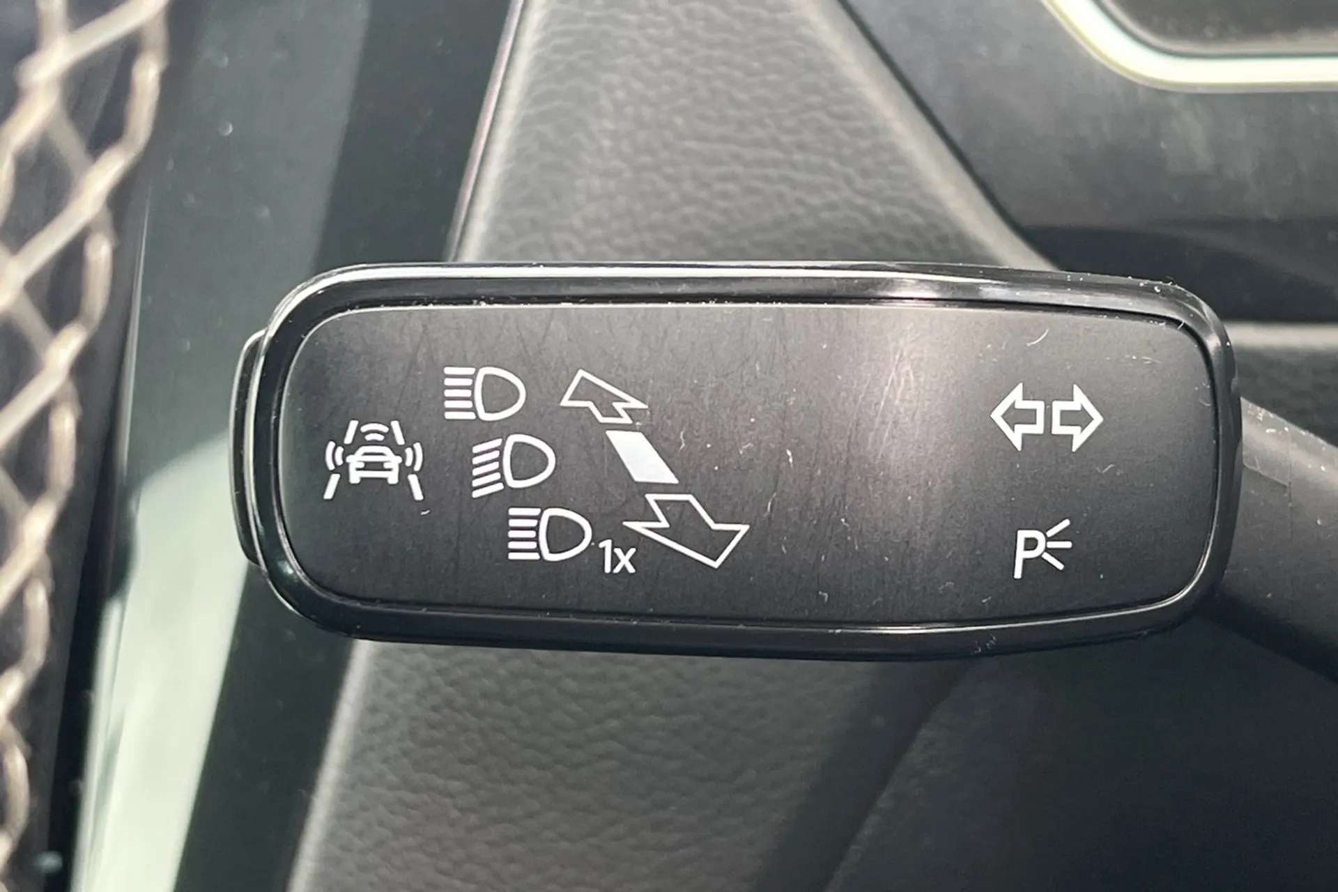 2018 VOLKSWAGEN TIGUAN 2018 VOLKSWAGEN TIGUAN