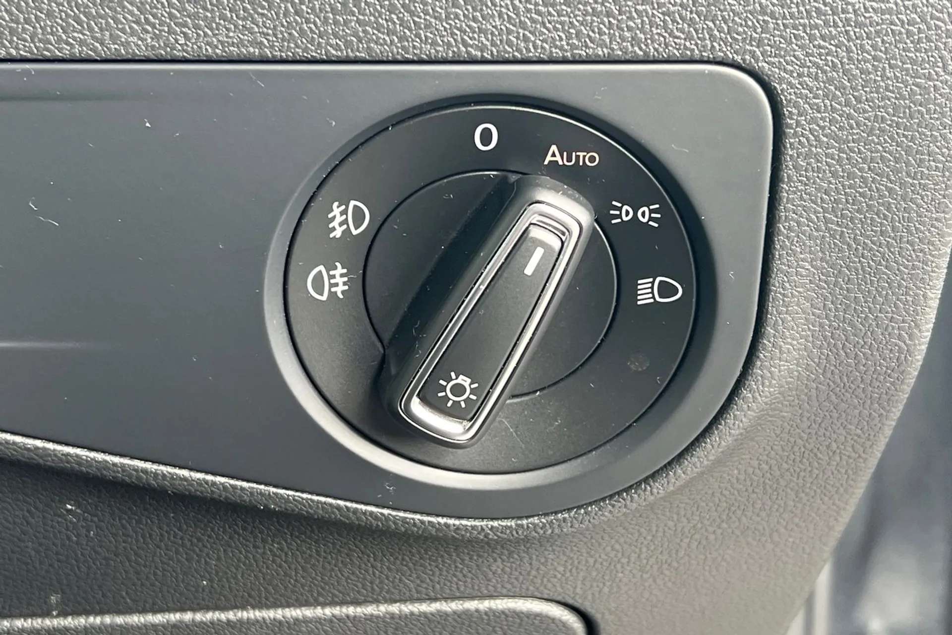 2018 VOLKSWAGEN TIGUAN 2018 VOLKSWAGEN TIGUAN