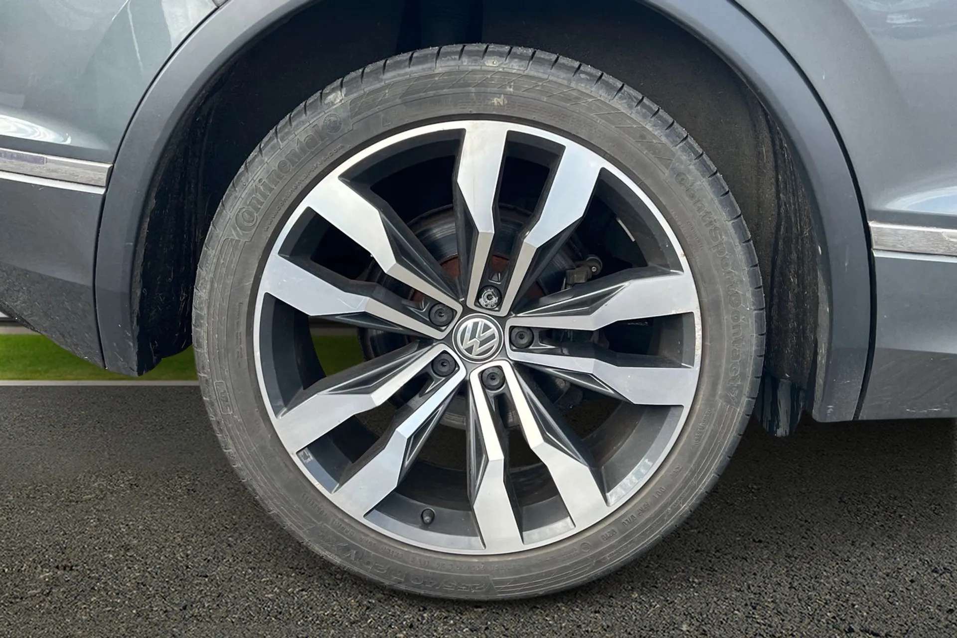 2018 VOLKSWAGEN TIGUAN 2018 VOLKSWAGEN TIGUAN