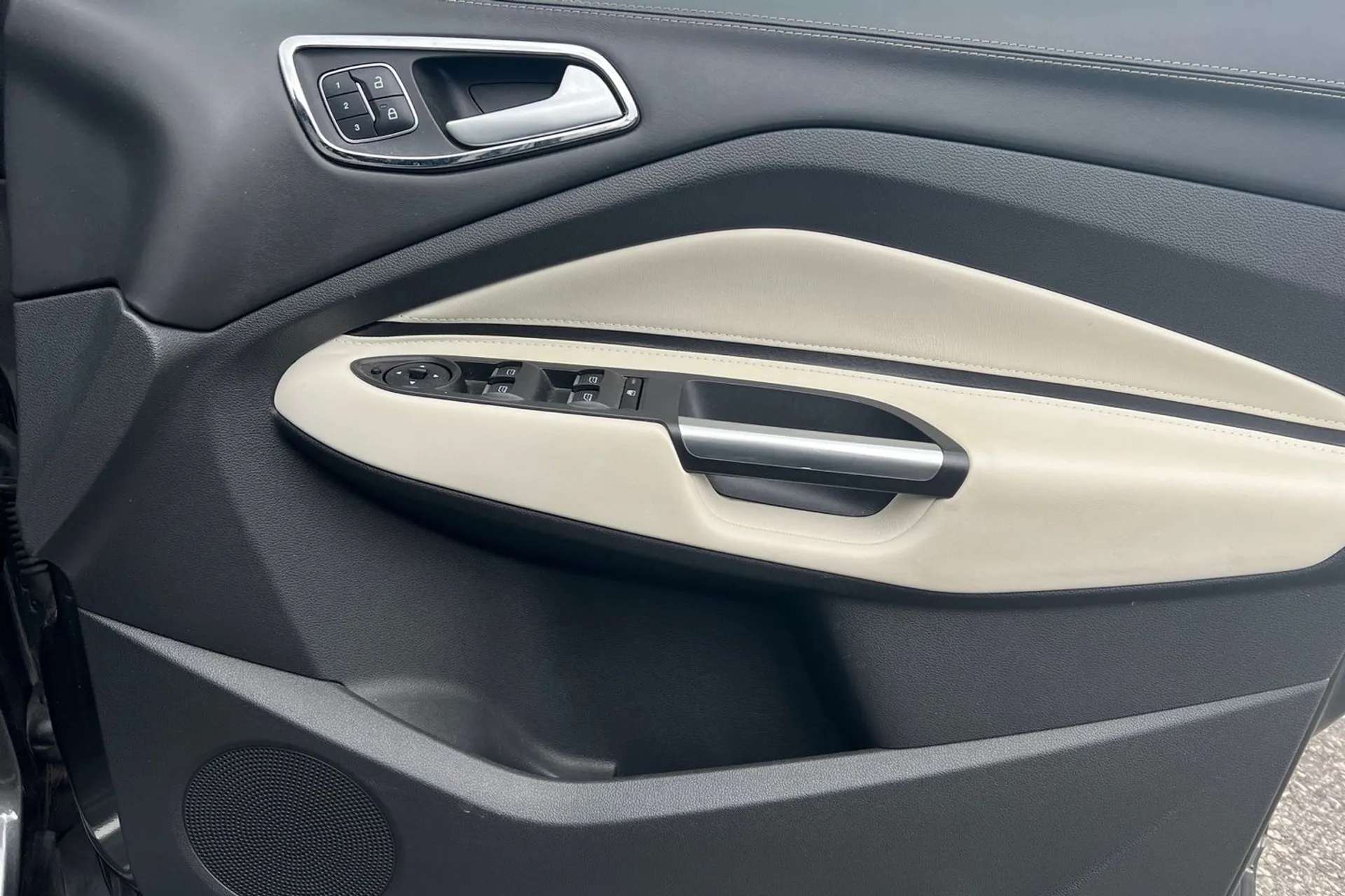2018 FORD KUGA VIGNALE 2018 FORD KUGA VIGNALE