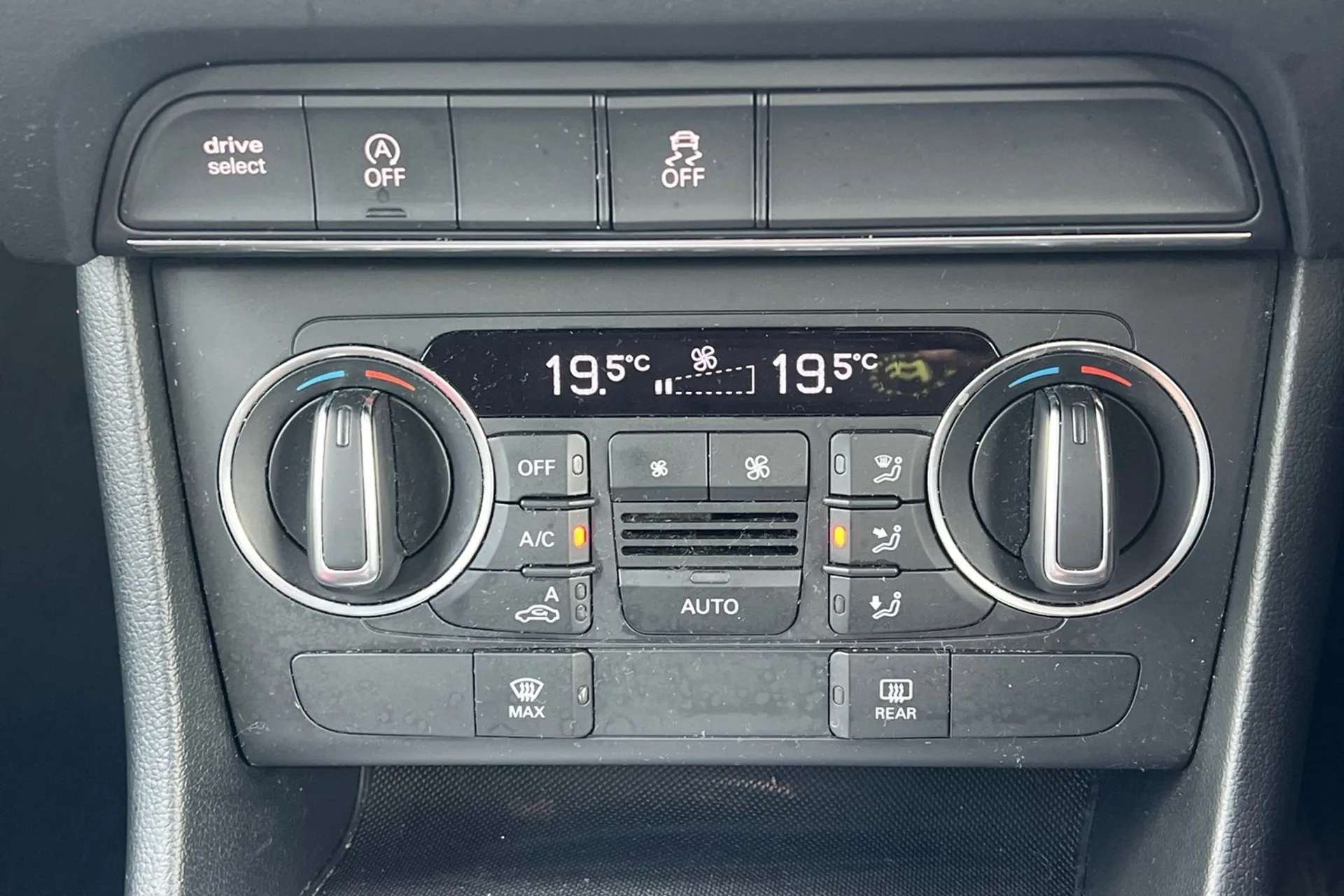2017 AUDI Q3 2017 AUDI Q3