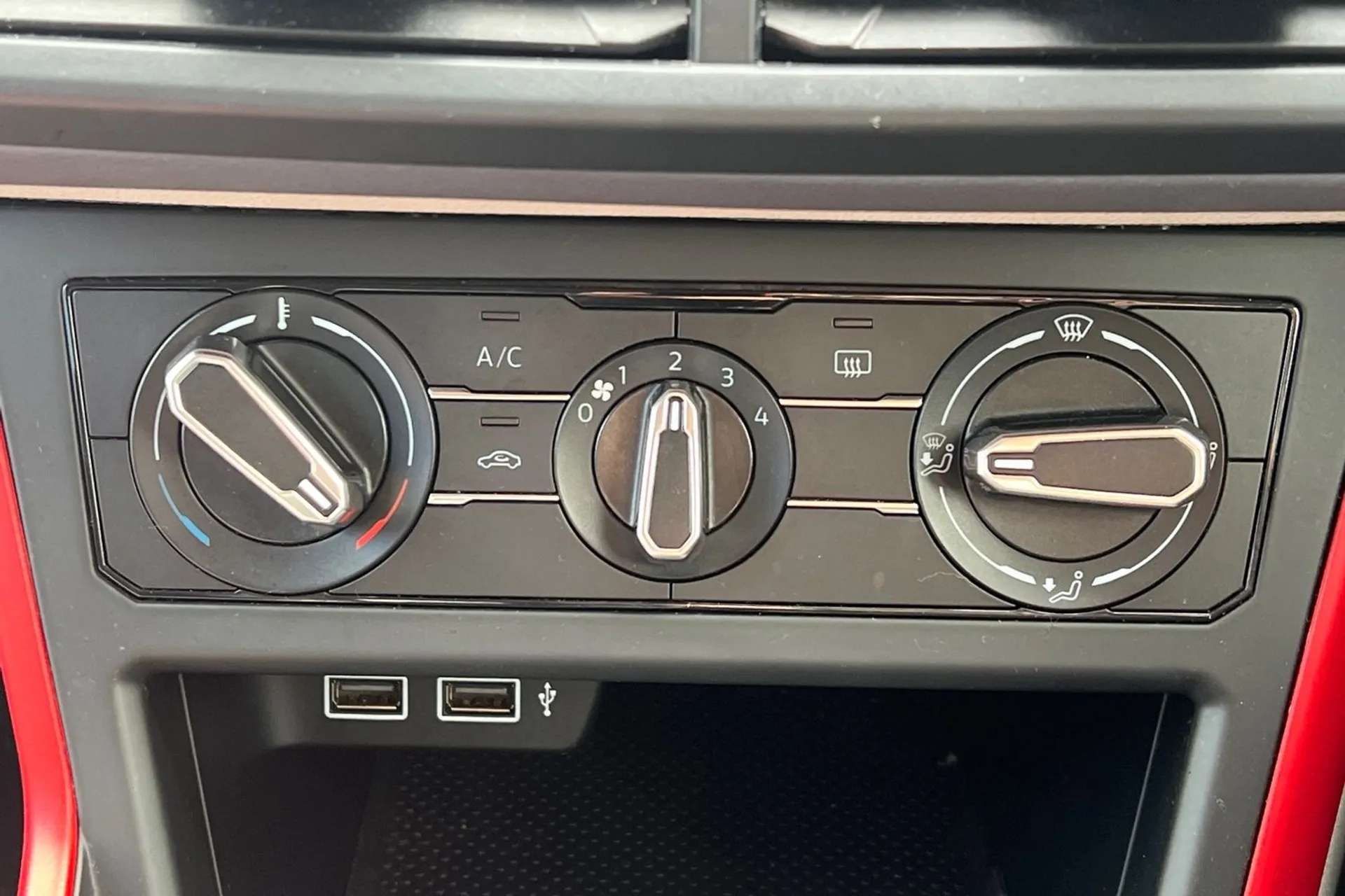2019 VOLKSWAGEN POLO 2019 VOLKSWAGEN POLO