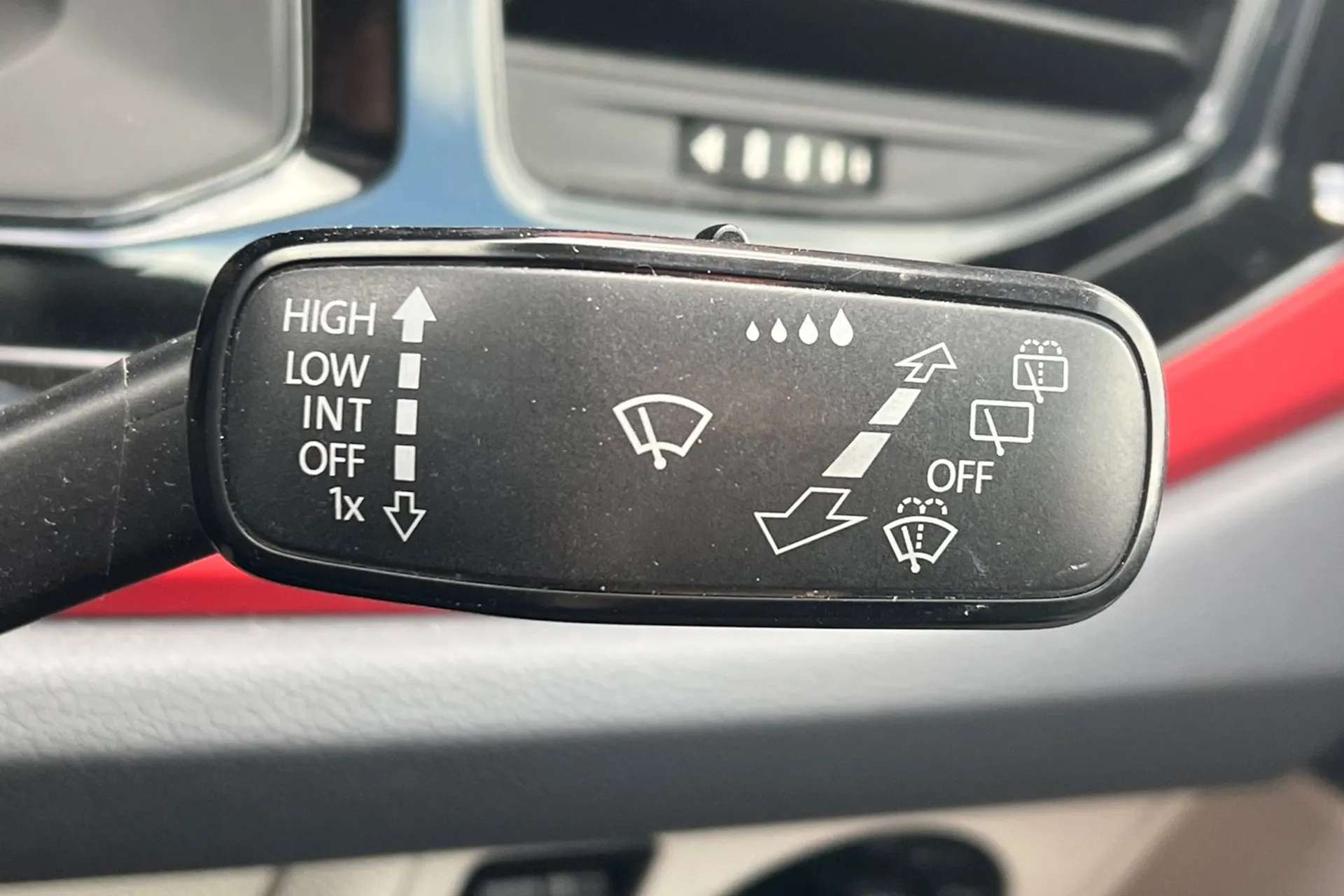 2019 VOLKSWAGEN POLO 2019 VOLKSWAGEN POLO