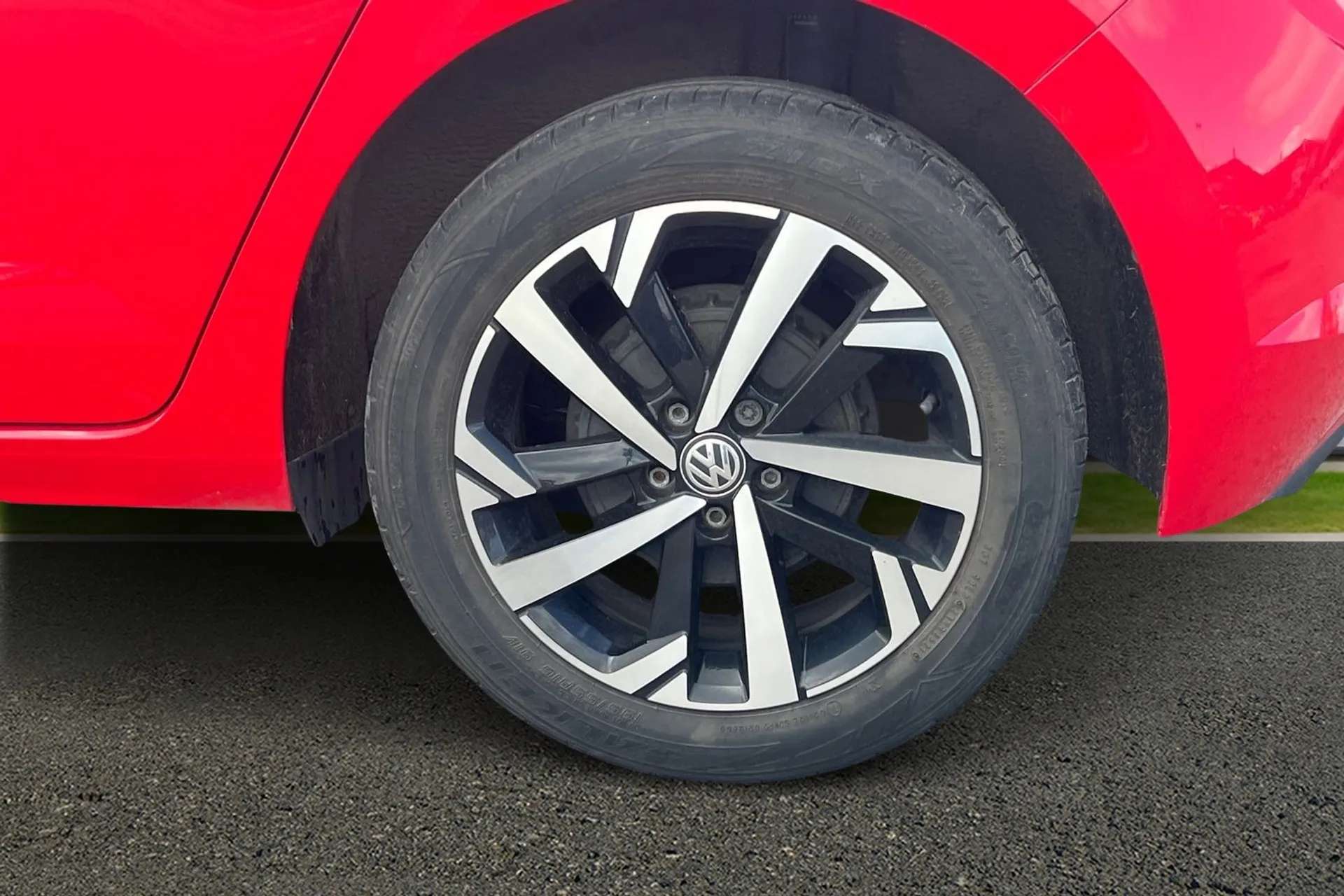 2019 VOLKSWAGEN POLO 2019 VOLKSWAGEN POLO
