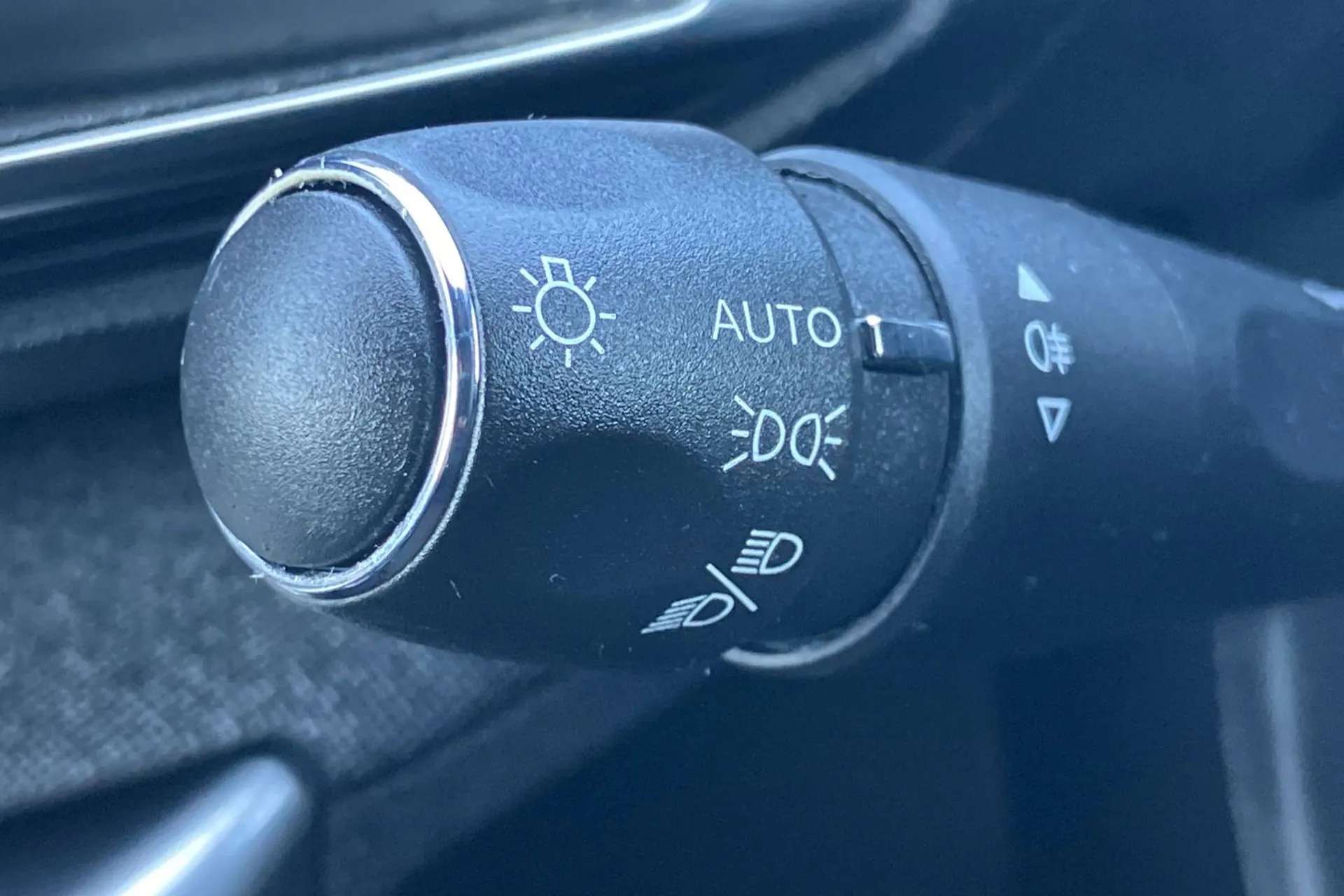 2024 PEUGEOT 5008 2024 PEUGEOT 5008