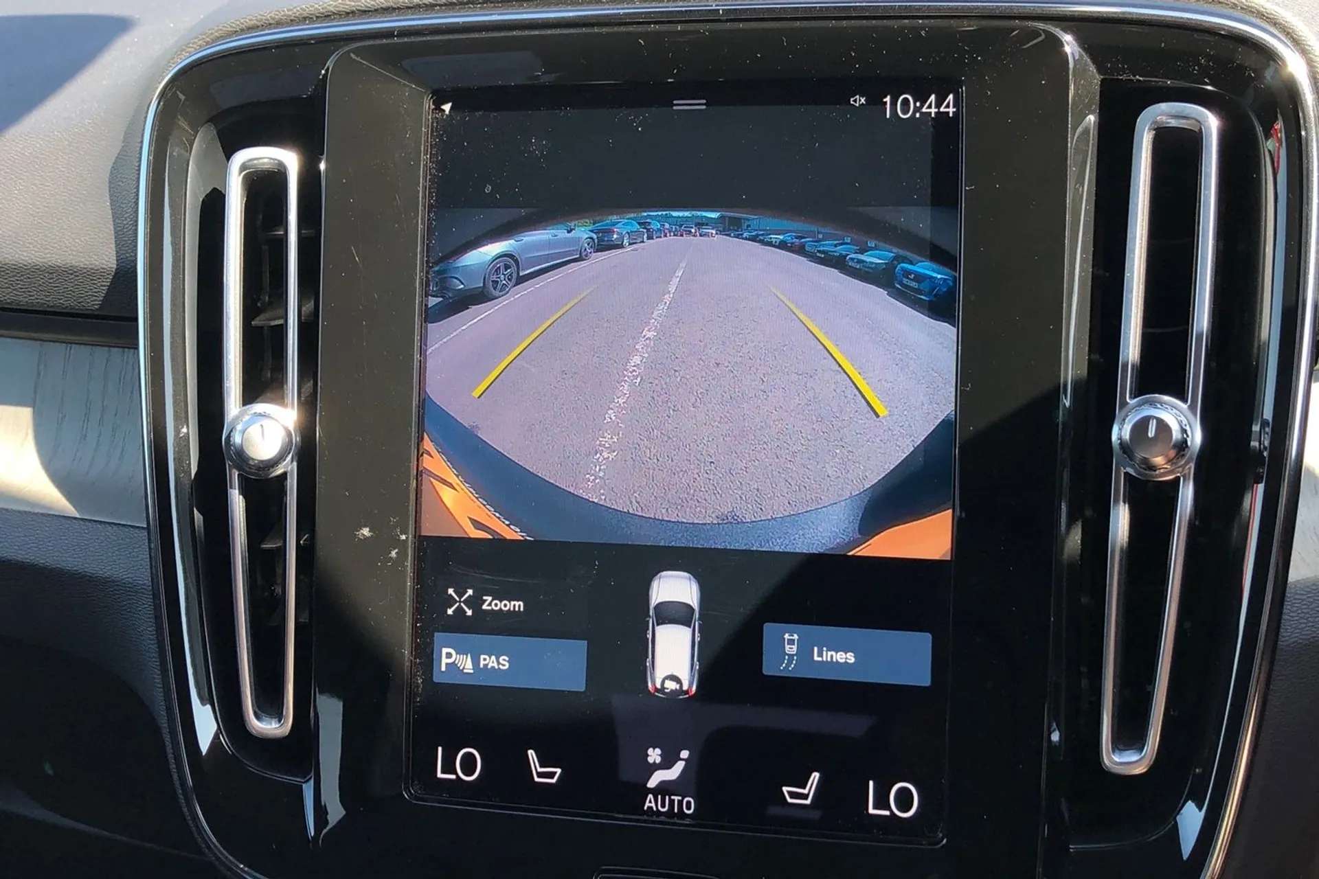 2022 VOLVO XC40 2022 VOLVO XC40