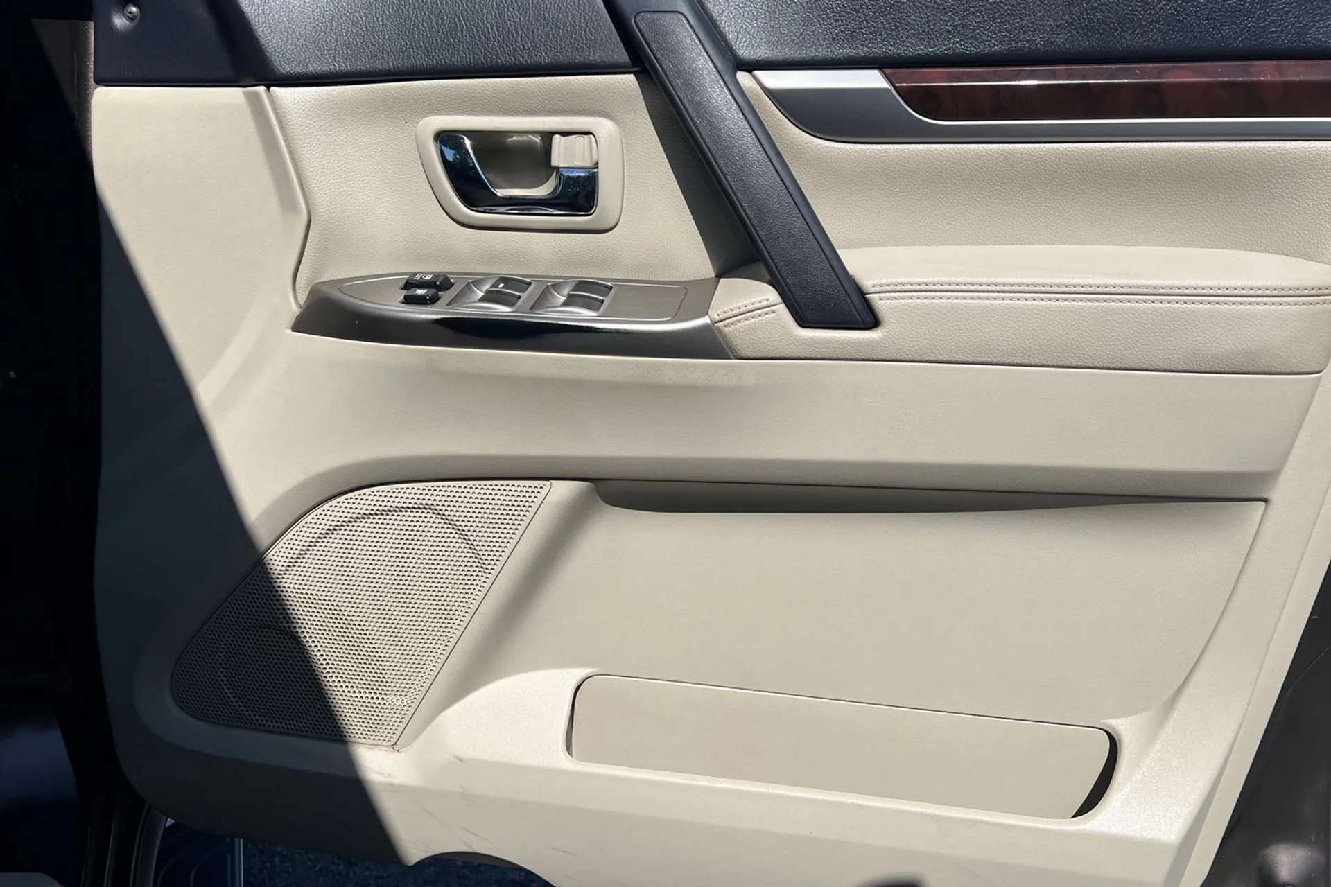 2017 MITSUBISHI SHOGUN 2017 MITSUBISHI SHOGUN