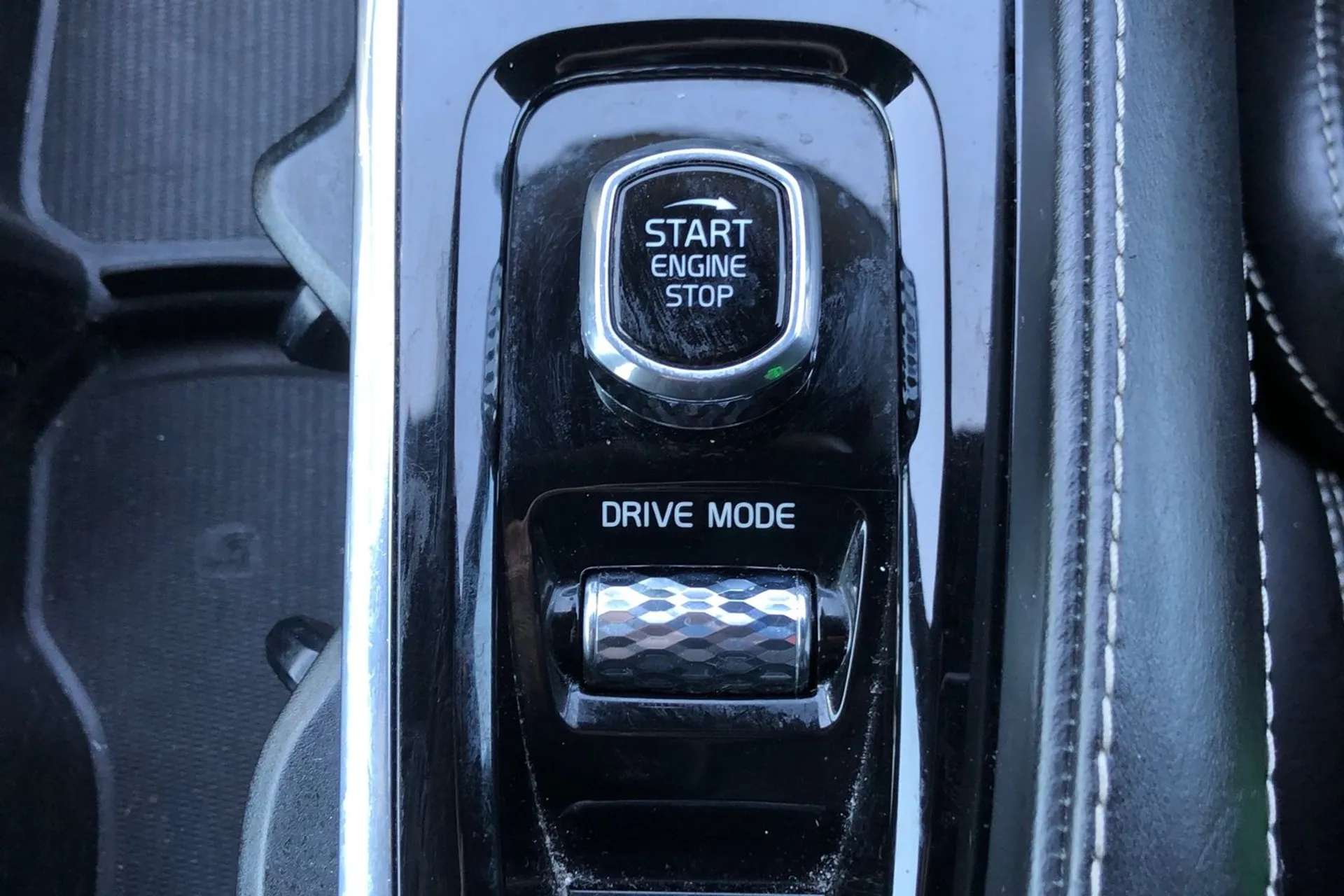 2018 VOLVO S90 2018 VOLVO S90