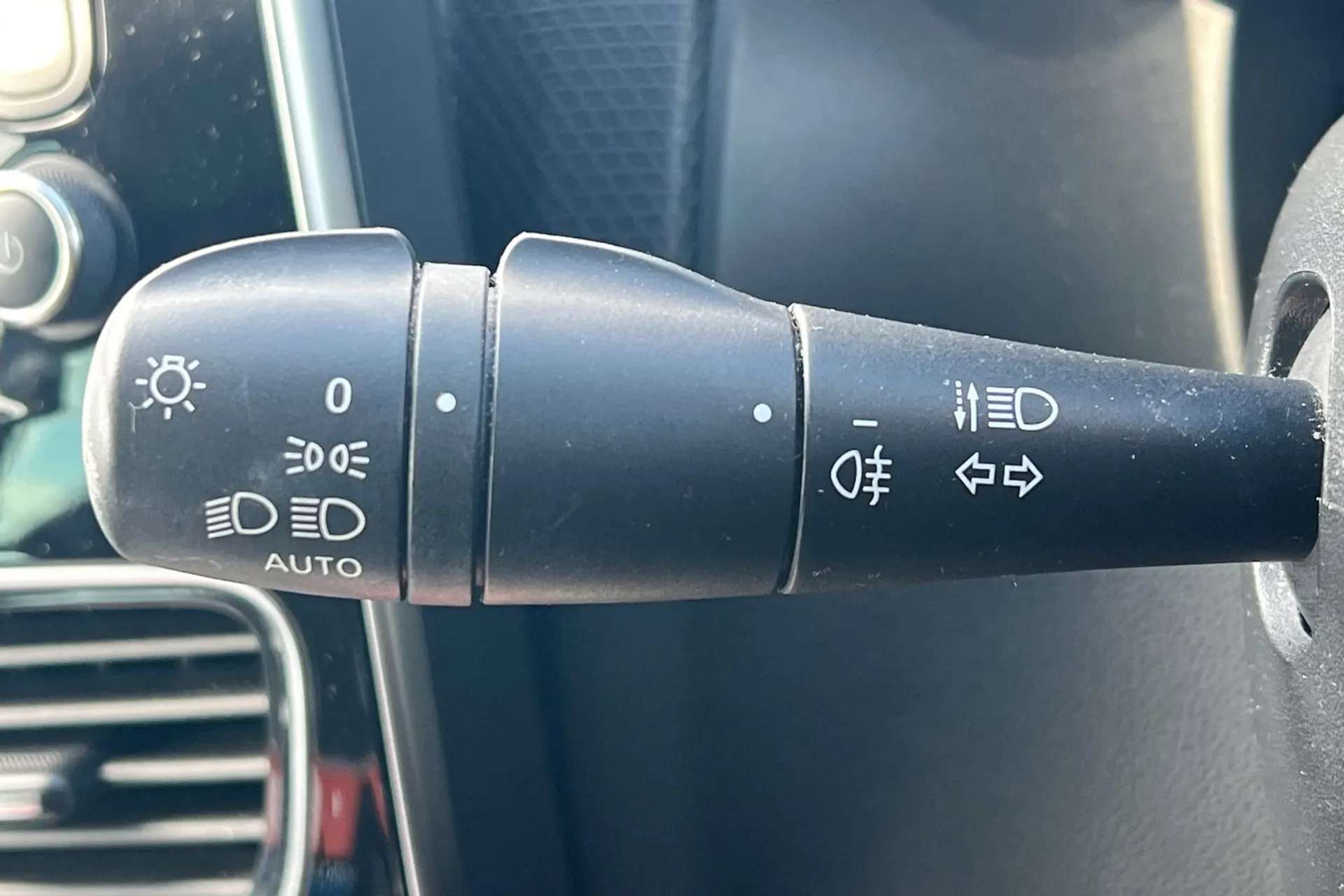 2018 RENAULT CLIO 2018 RENAULT CLIO