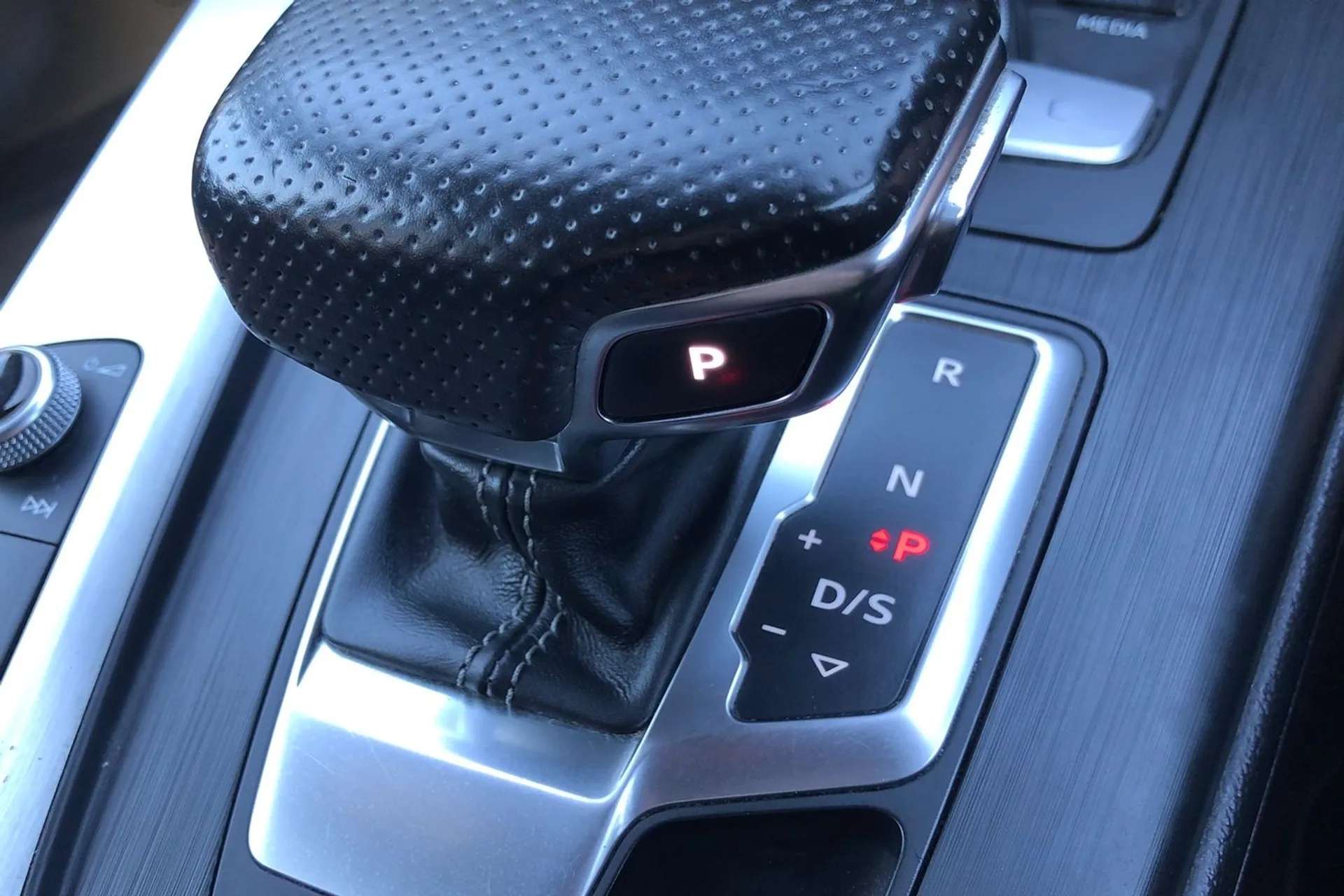 2016 AUDI A4 2016 AUDI A4