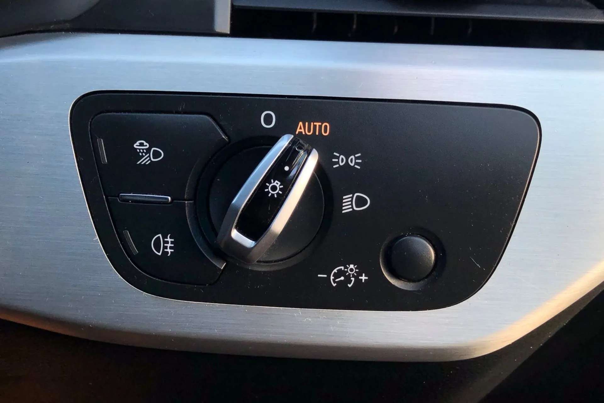 2016 AUDI A4 2016 AUDI A4