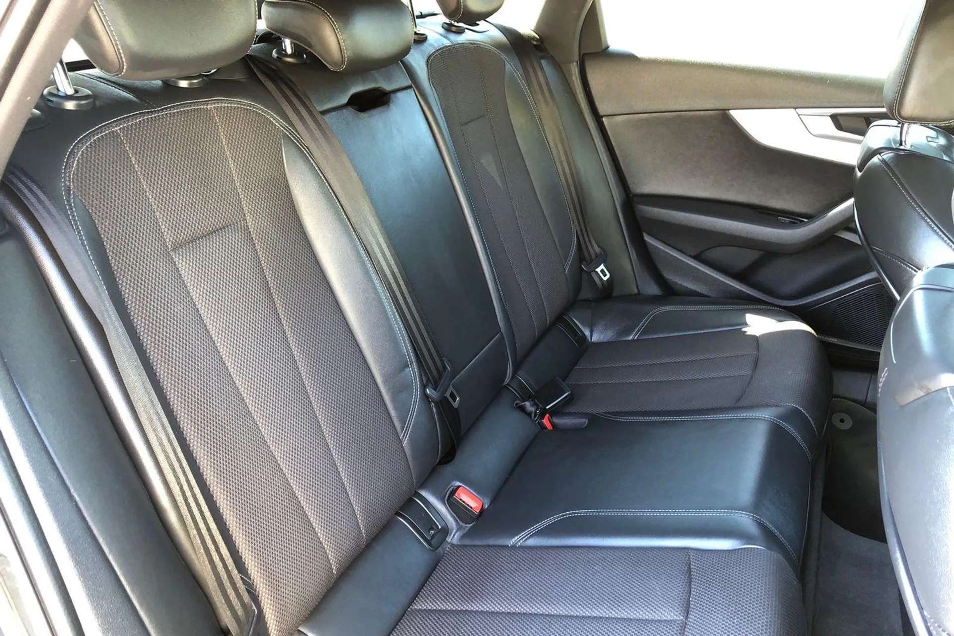 2016 AUDI A4 2016 AUDI A4