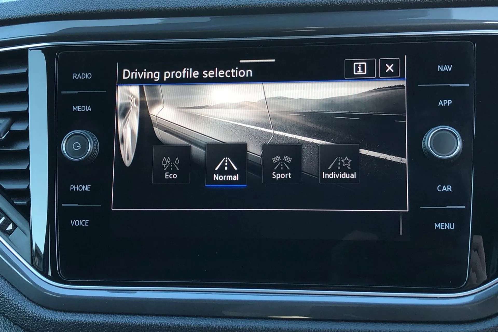 2021 VOLKSWAGEN T-ROC 2021 VOLKSWAGEN T-ROC