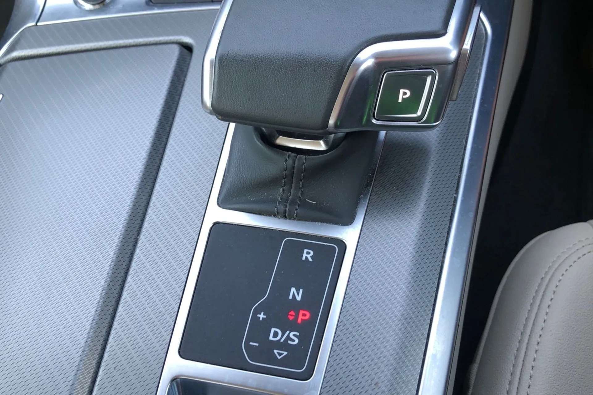 2021 AUDI A6 2021 AUDI A6