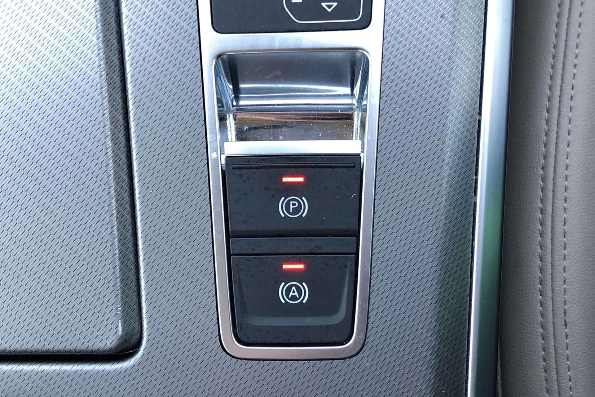 2021 AUDI A6 2021 AUDI A6