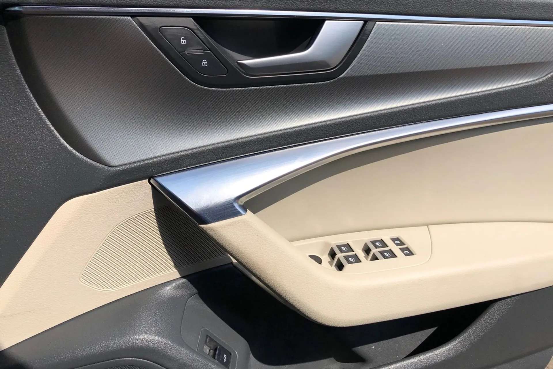2021 AUDI A6 2021 AUDI A6