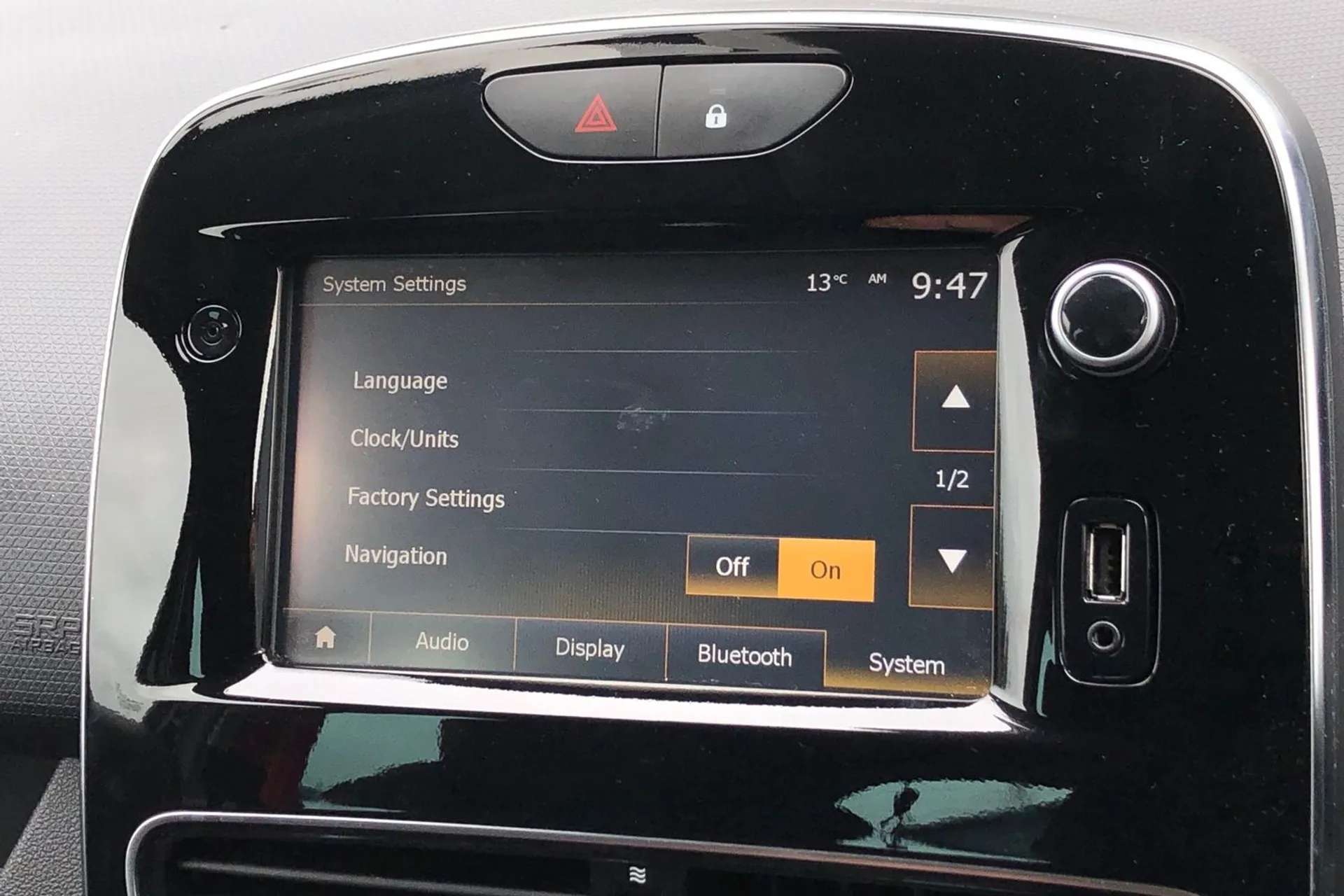 2017 RENAULT CLIO 2017 RENAULT CLIO