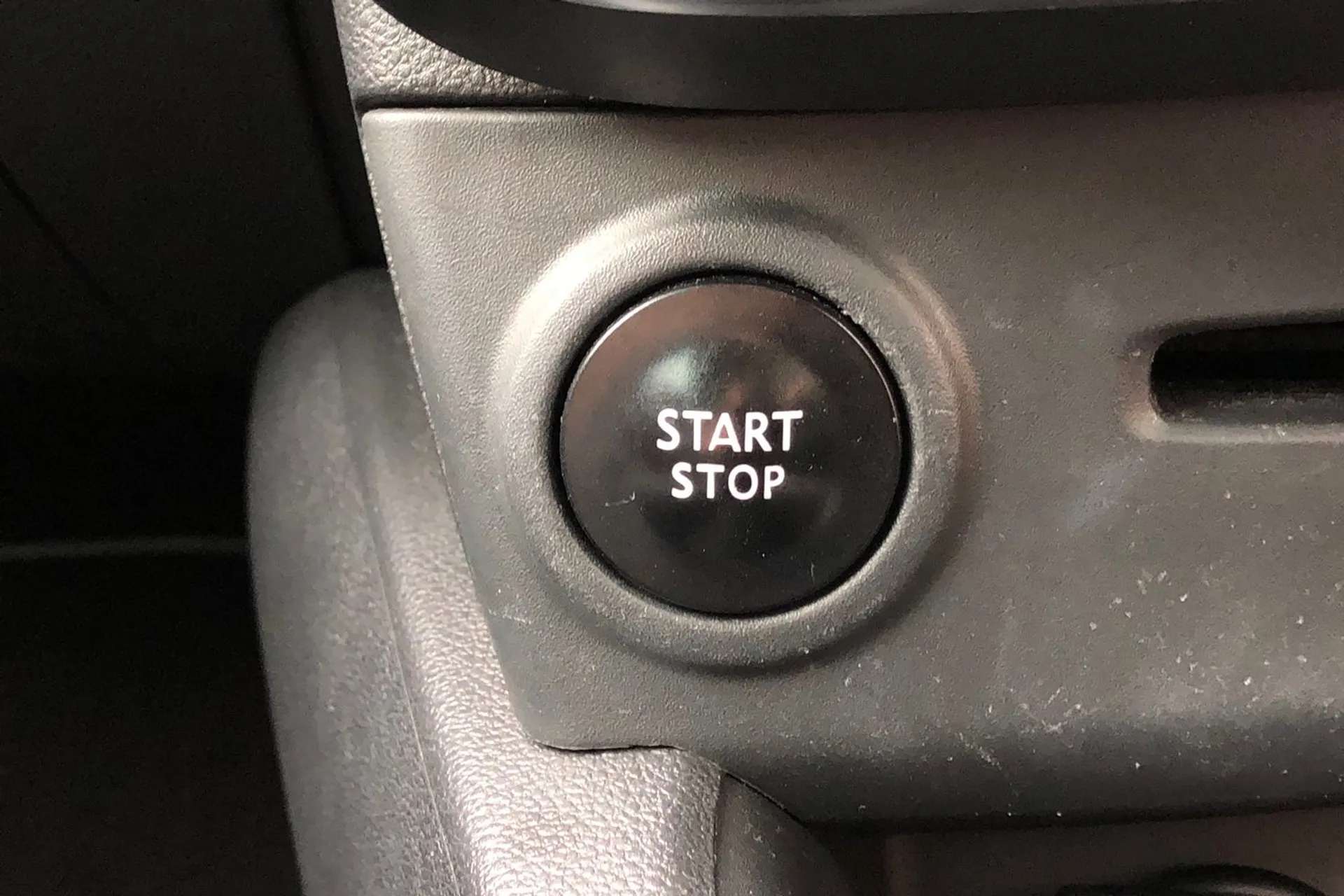 2017 RENAULT CLIO 2017 RENAULT CLIO