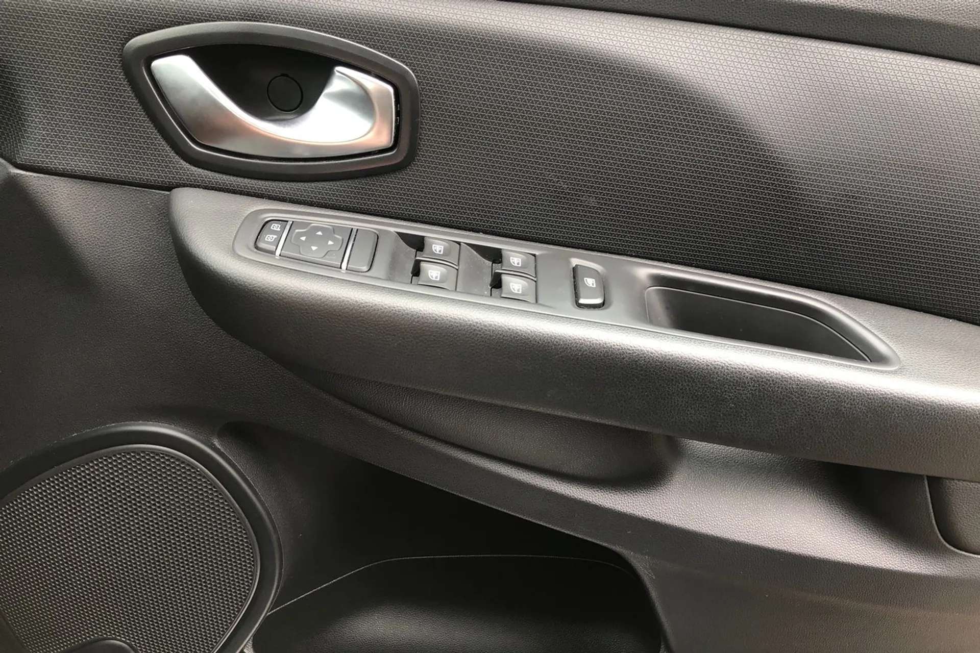 2017 RENAULT CLIO 2017 RENAULT CLIO