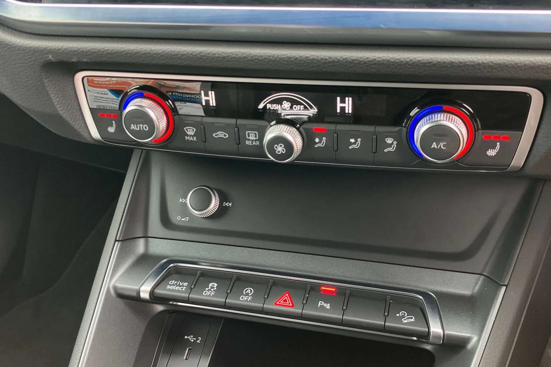 2021 AUDI Q3 2021 AUDI Q3