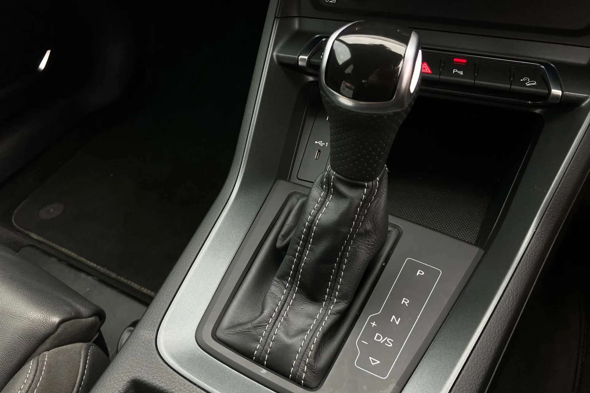 2021 AUDI Q3 2021 AUDI Q3
