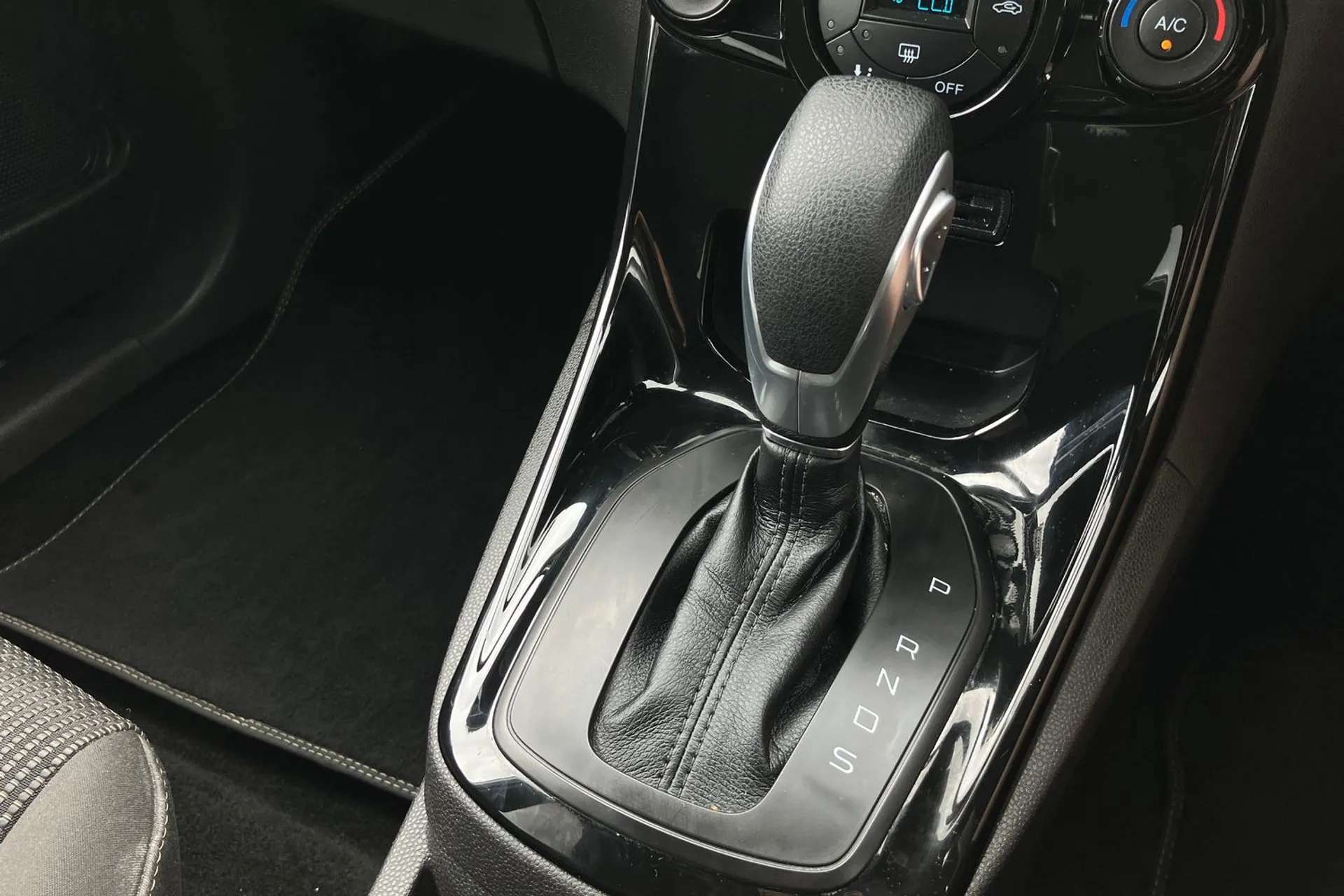 2016 FORD FIESTA 2016 FORD FIESTA