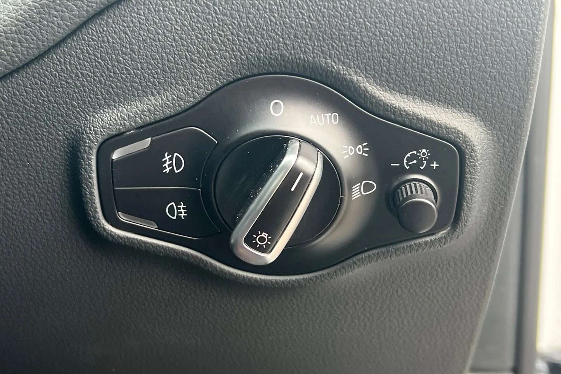 2016 AUDI Q5 2016 AUDI Q5