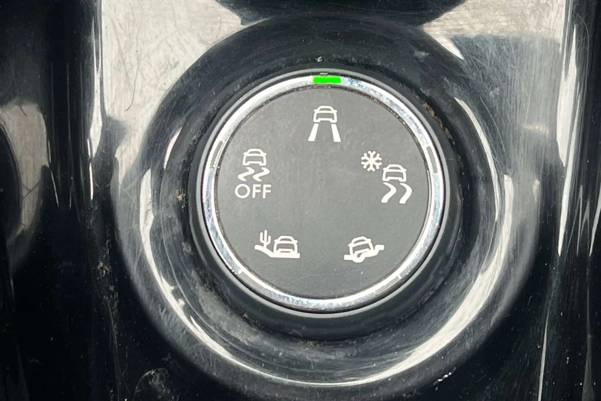 2018 PEUGEOT 2008 2018 PEUGEOT 2008
