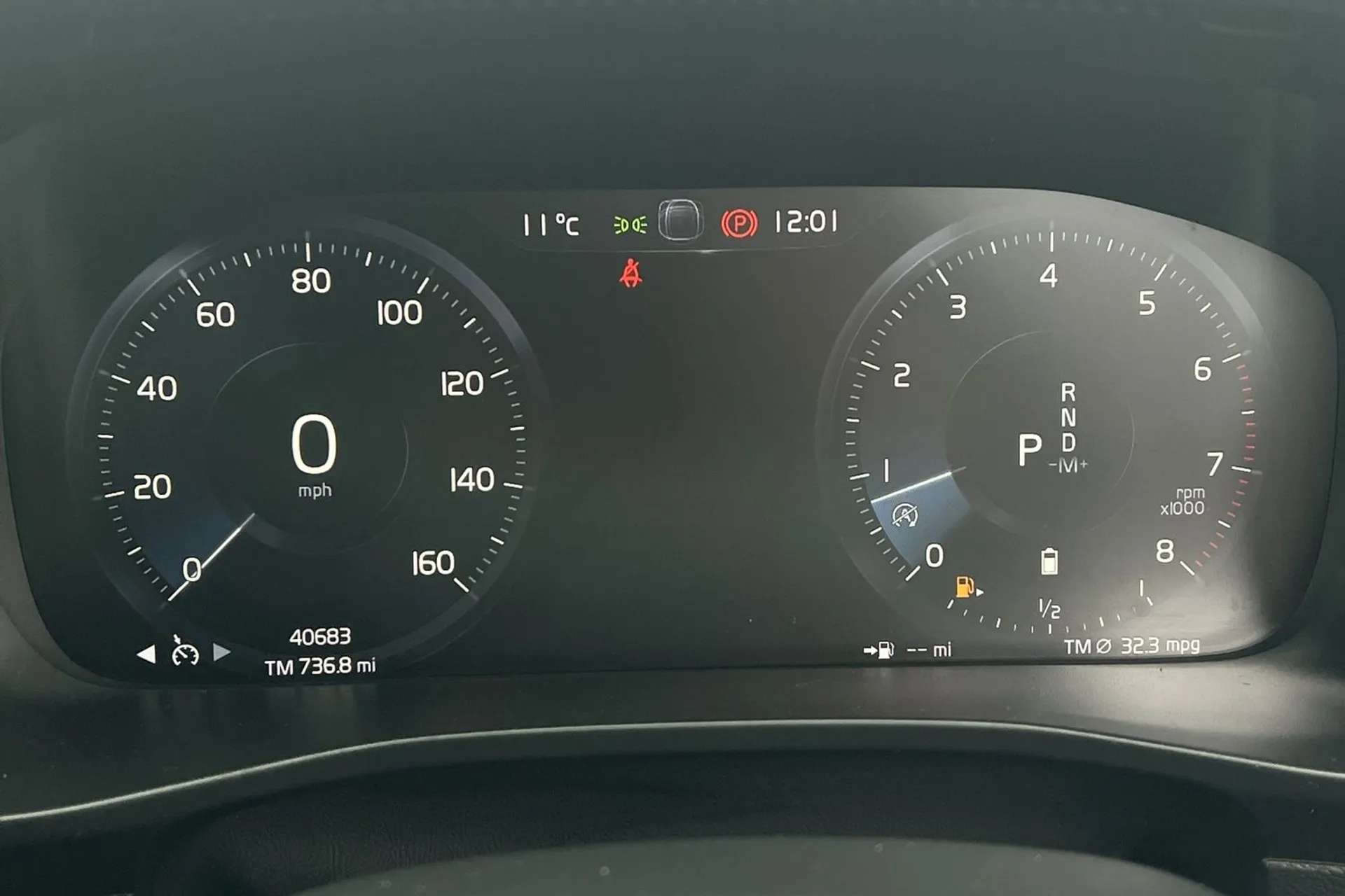 2020 VOLVO XC40 2020 VOLVO XC40