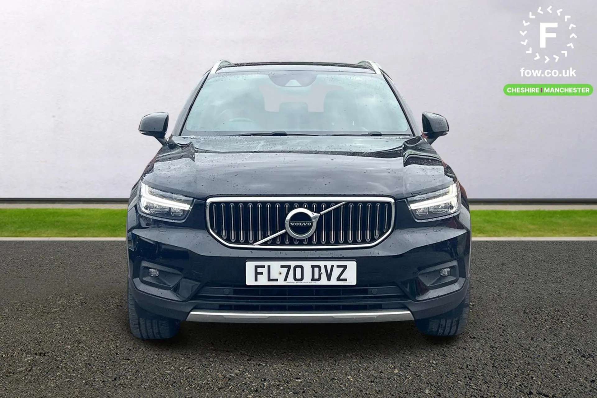 2020 VOLVO XC40 2020 VOLVO XC40