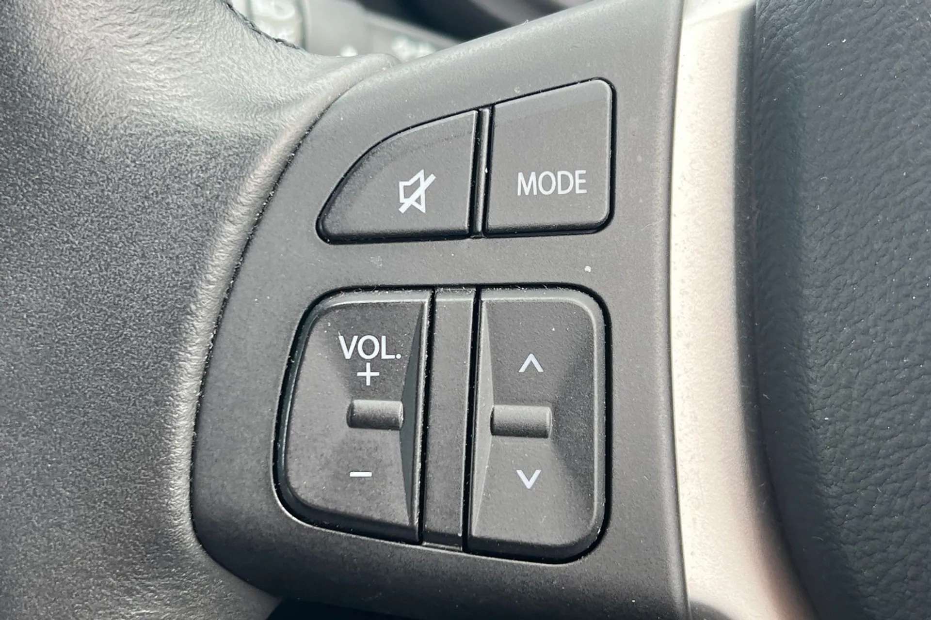 2023 SUZUKI S-CROSS 2023 SUZUKI S-CROSS