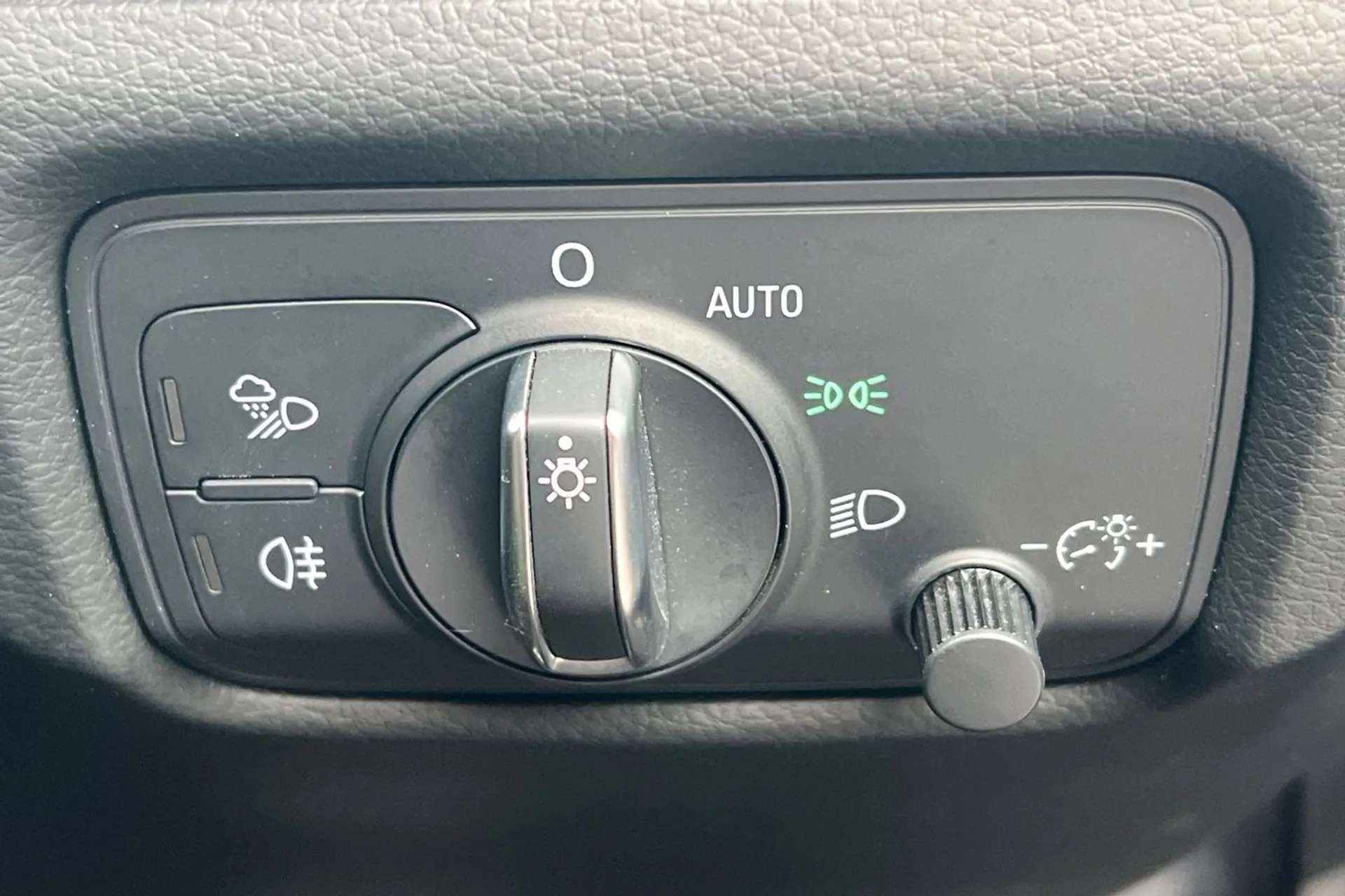 2018 AUDI A3 2018 AUDI A3