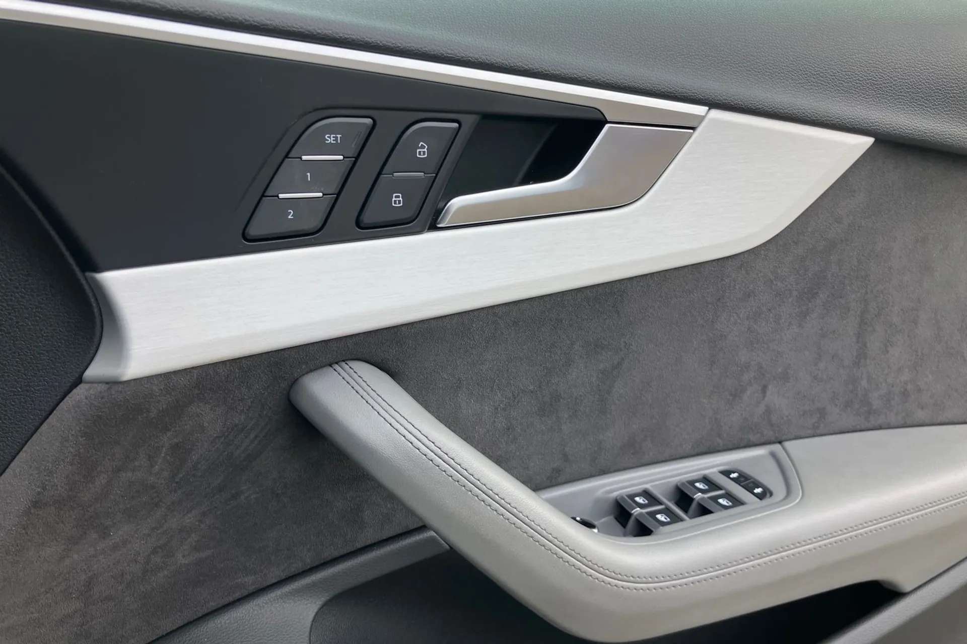 2018 AUDI A4 2018 AUDI A4