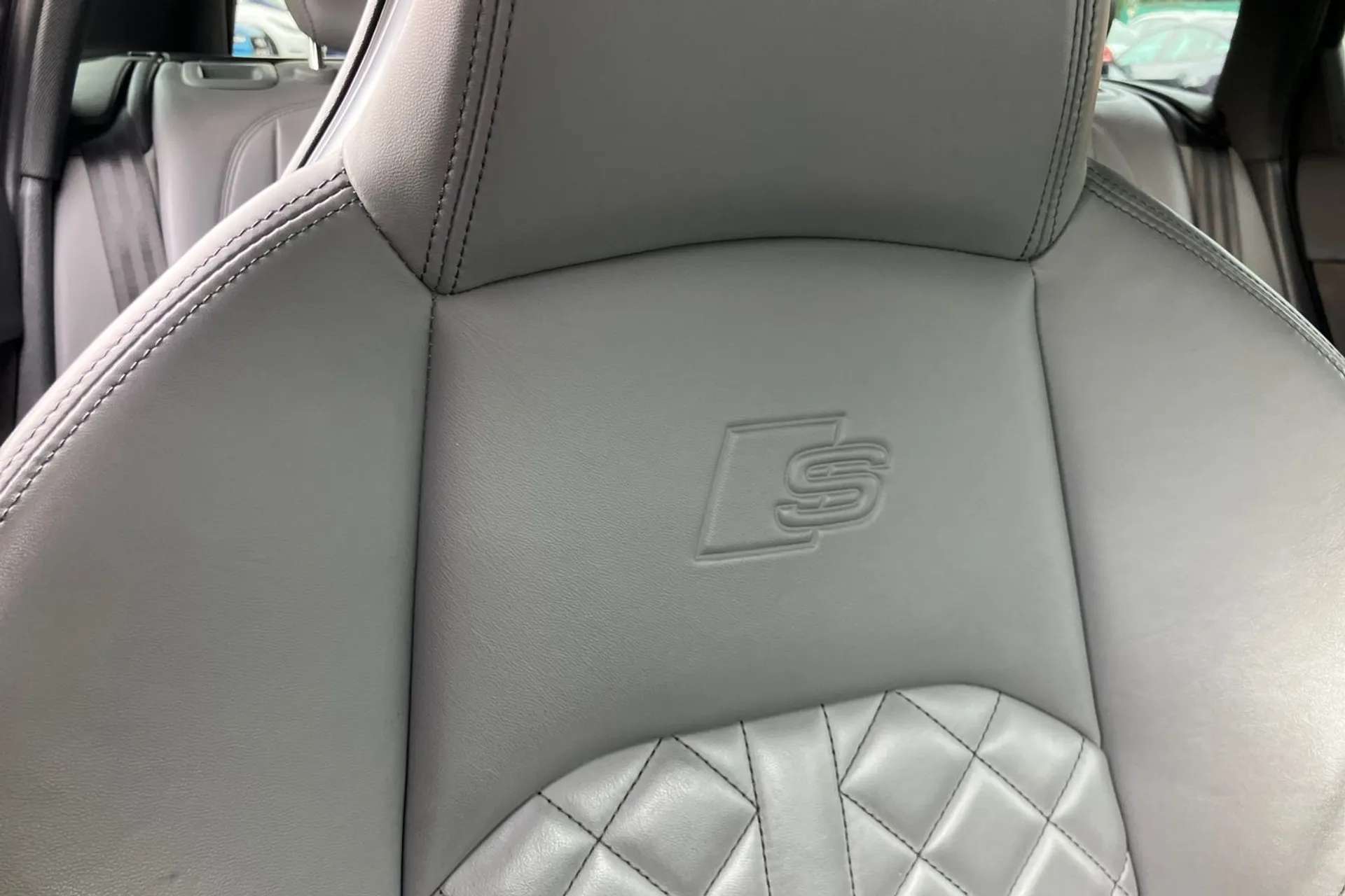 2018 AUDI A4 2018 AUDI A4
