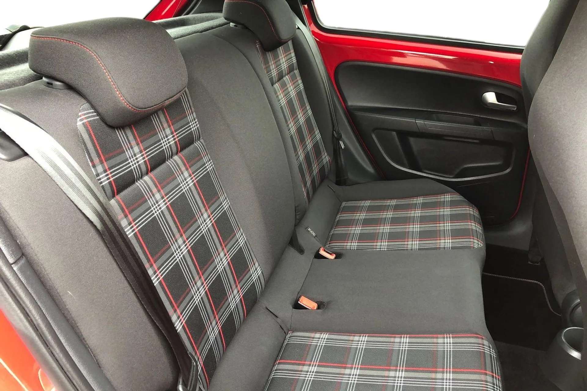 2018 VOLKSWAGEN UP 2018 VOLKSWAGEN UP