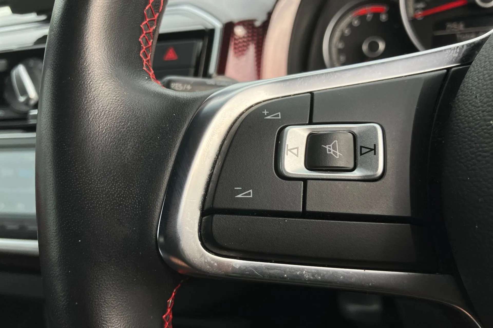 2022 VOLKSWAGEN UP 2022 VOLKSWAGEN UP
