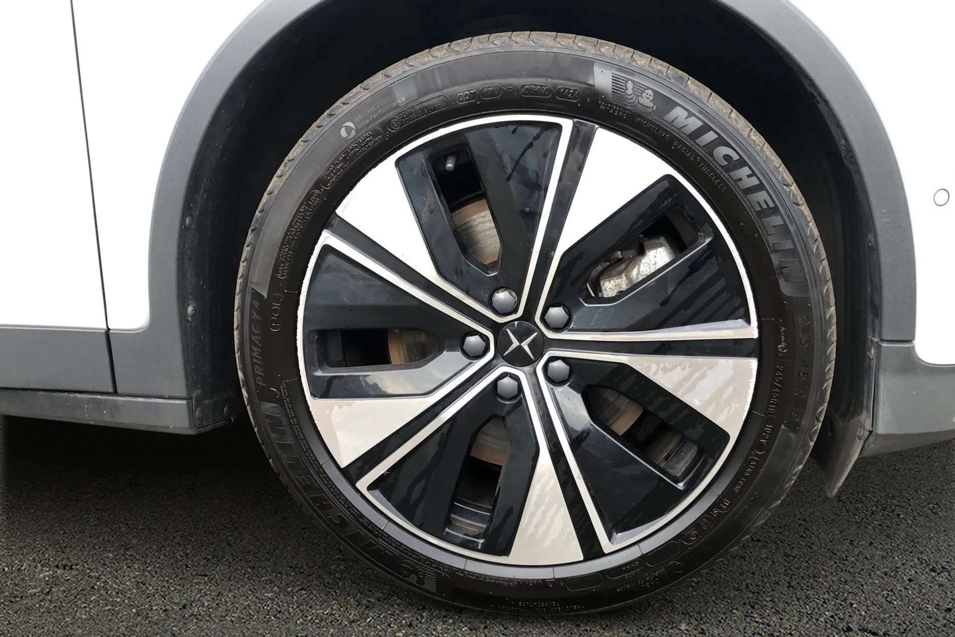 2023 POLESTAR 2 2023 POLESTAR 2