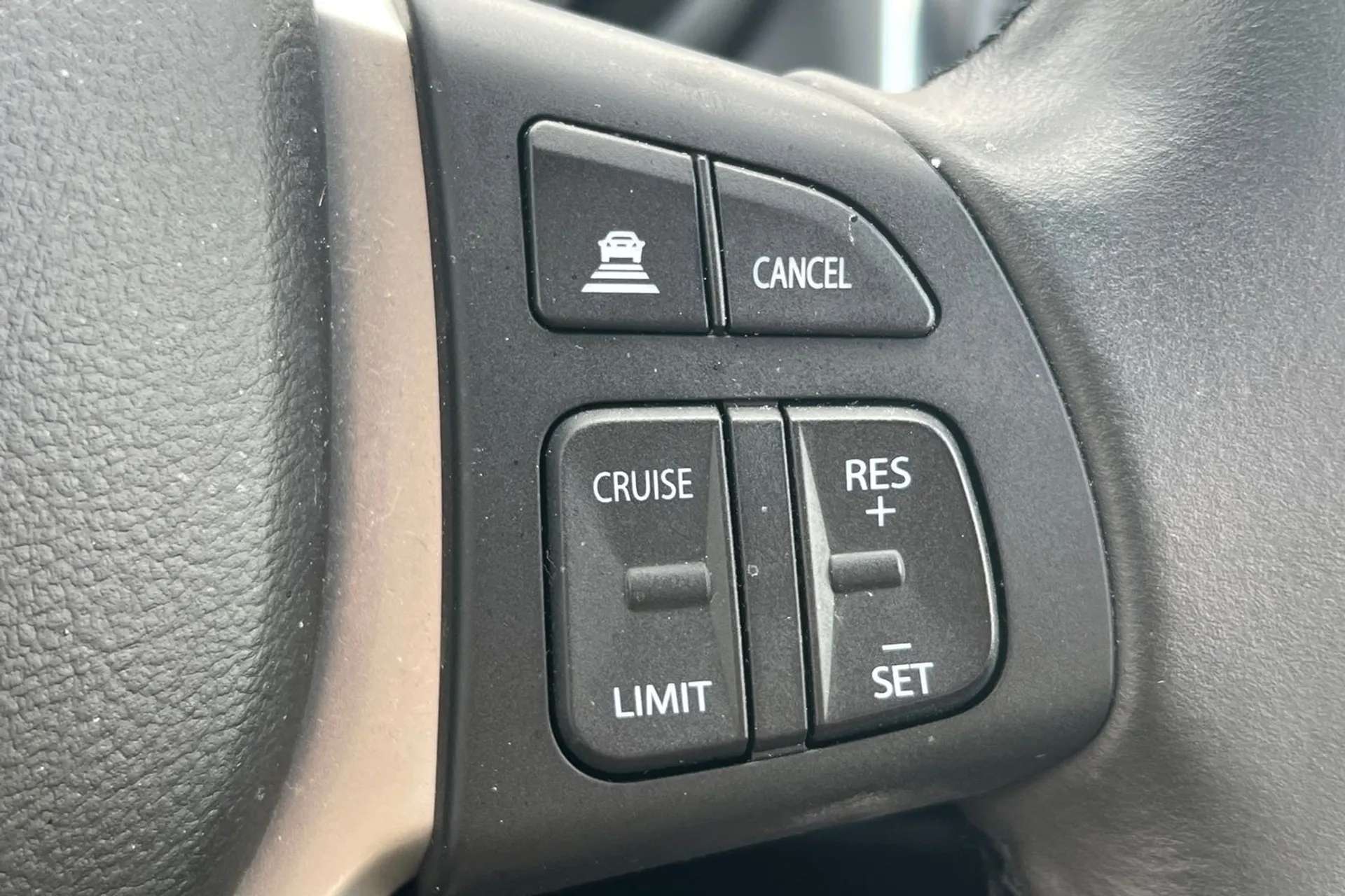 2023 SUZUKI S-CROSS 2023 SUZUKI S-CROSS