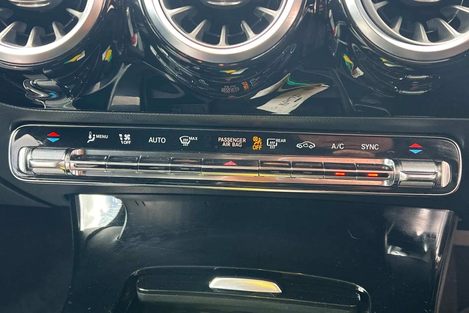 2021 MERCEDES-BENZ A CLASS 2021 MERCEDES-BENZ A CLASS