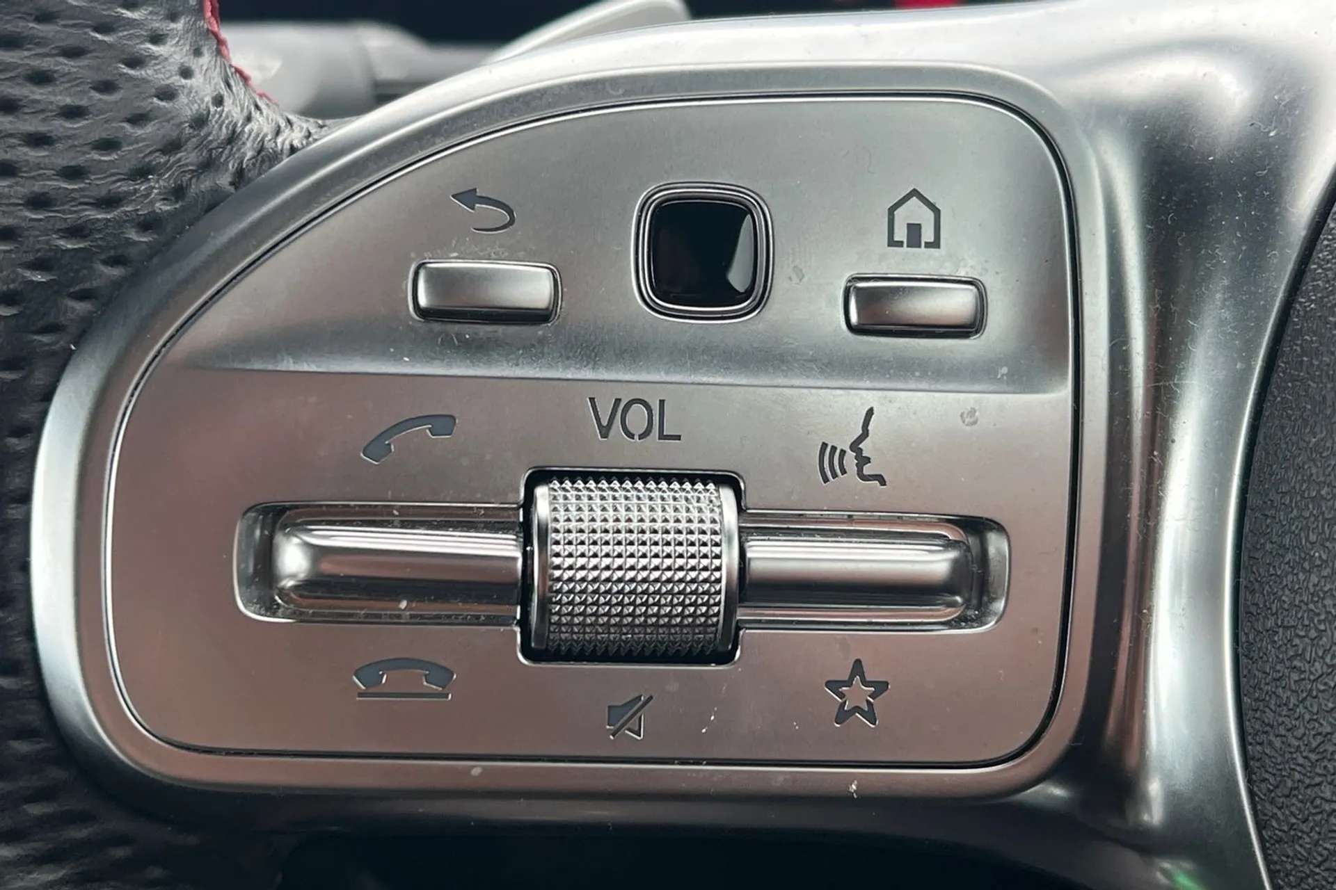2021 MERCEDES-BENZ A CLASS 2021 MERCEDES-BENZ A CLASS