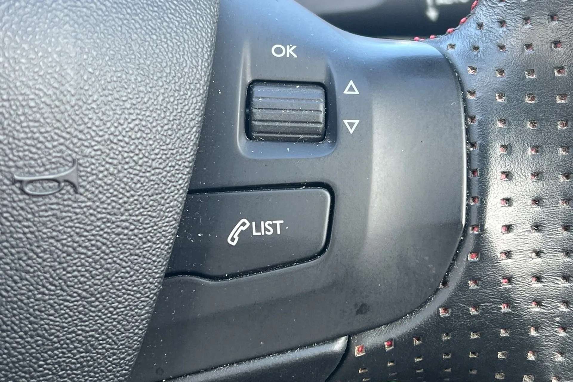 2016 PEUGEOT 208 2016 PEUGEOT 208