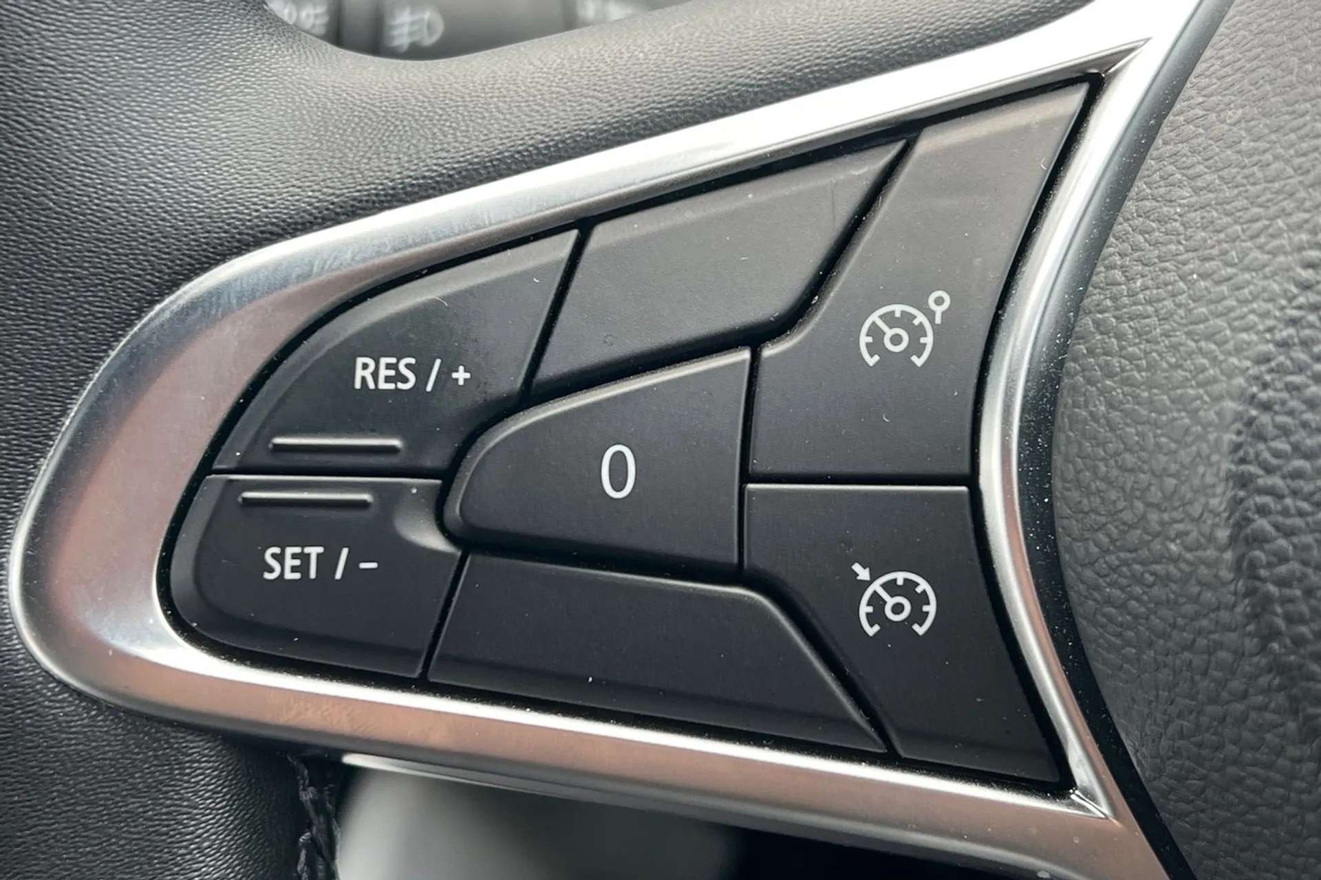 2022 RENAULT CLIO 2022 RENAULT CLIO