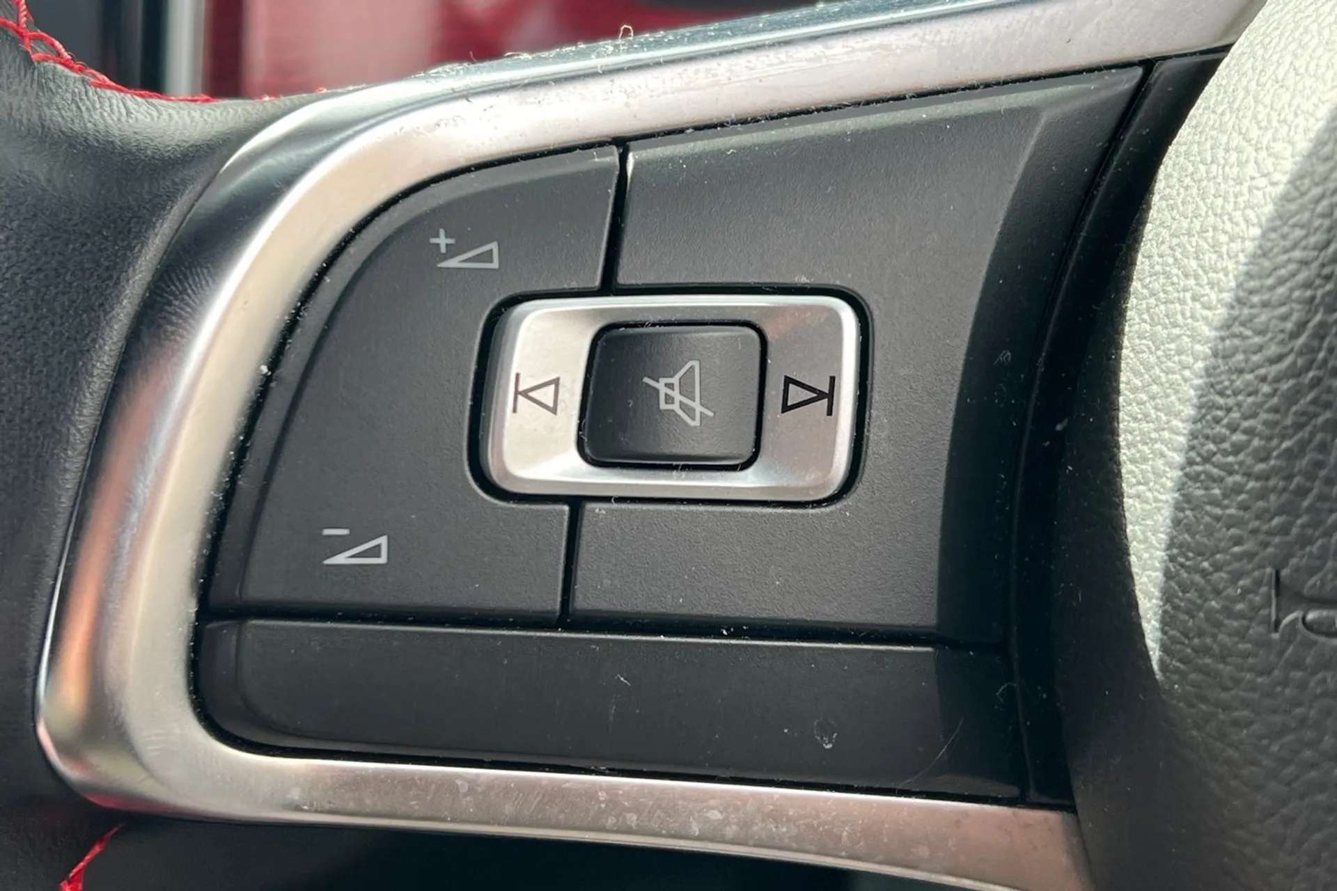 2019 VOLKSWAGEN UP 2019 VOLKSWAGEN UP