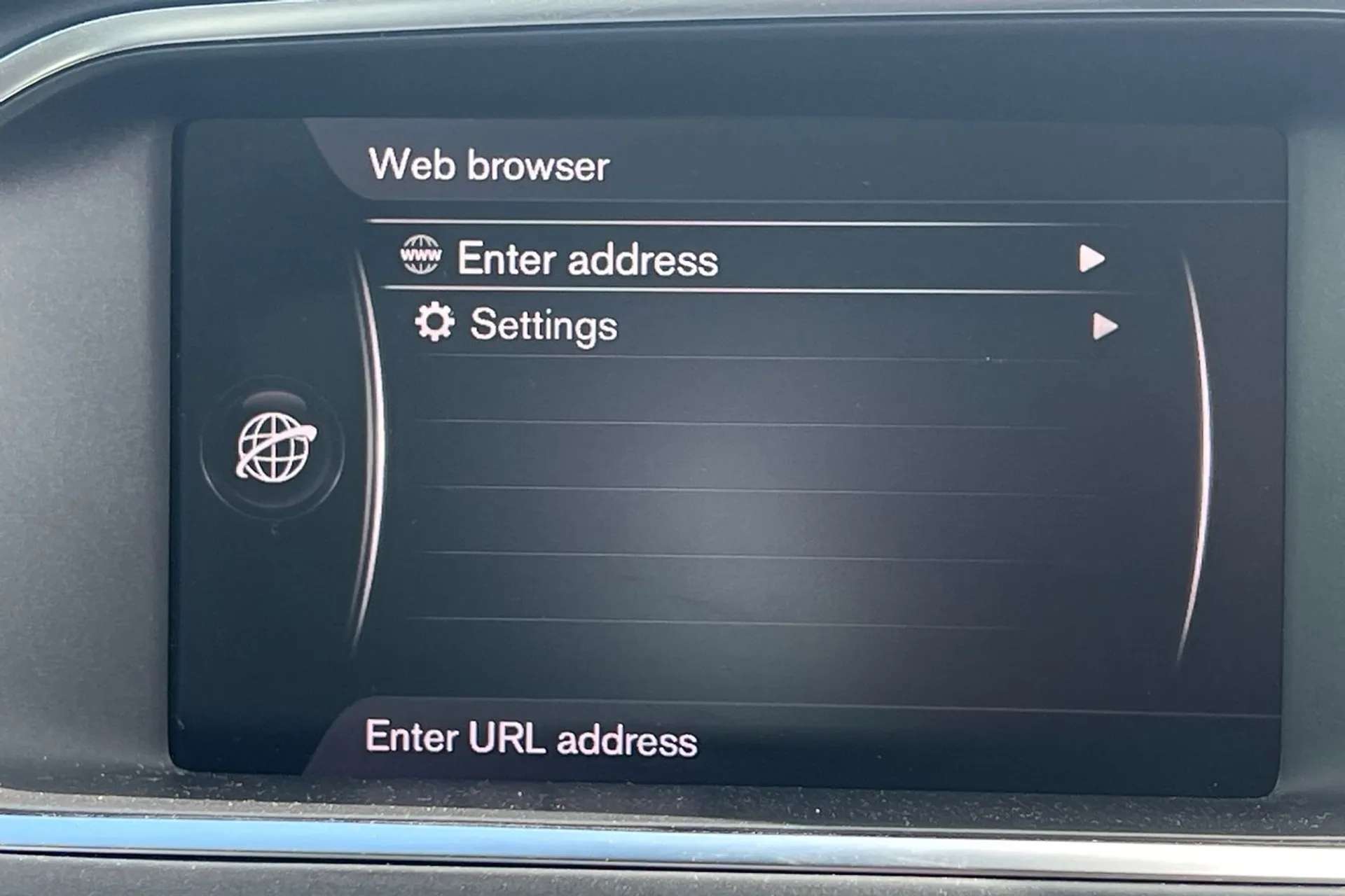 2019 VOLVO V40 2019 VOLVO V40