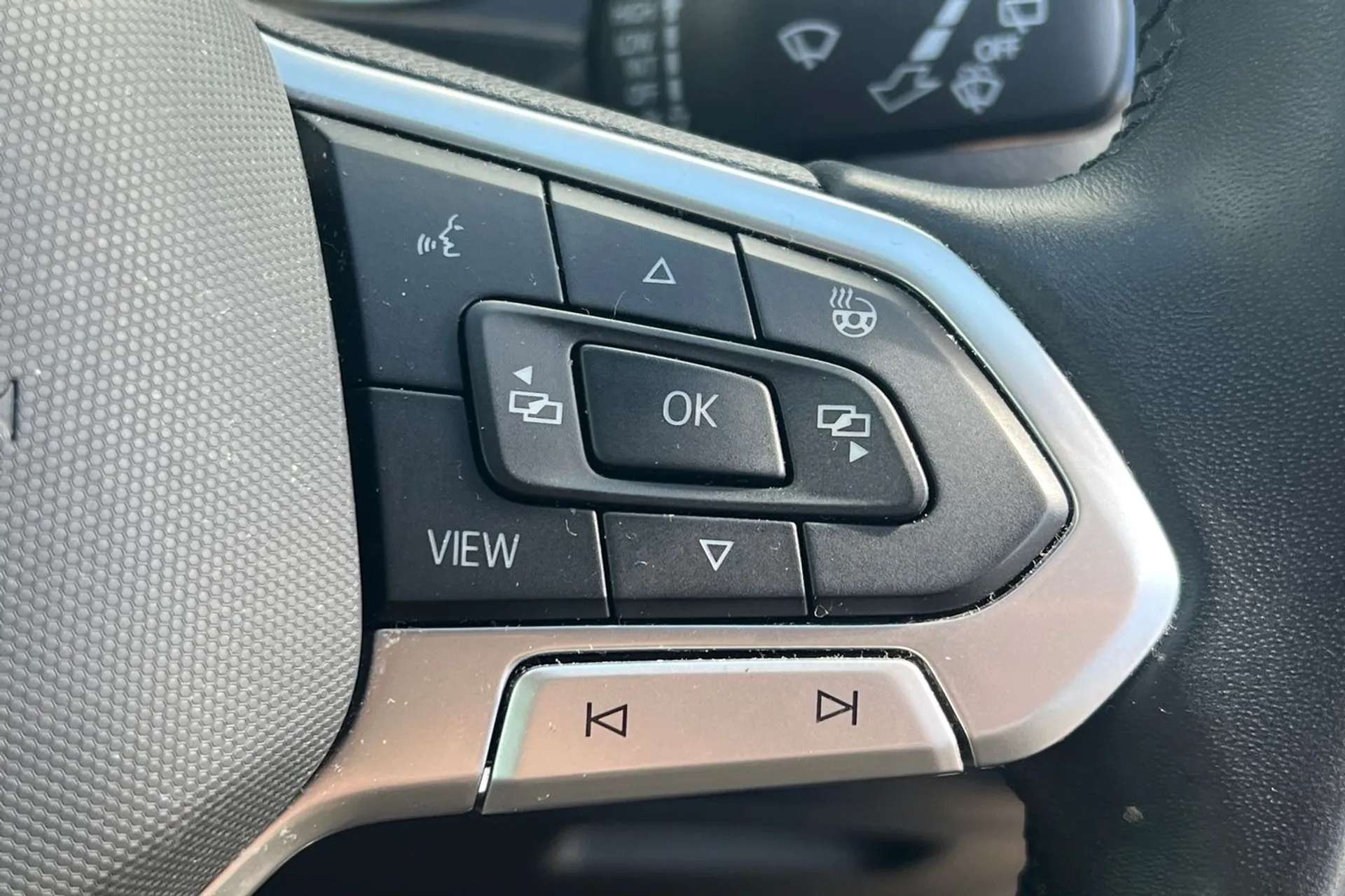 2022 VOLKSWAGEN TIGUAN 2022 VOLKSWAGEN TIGUAN