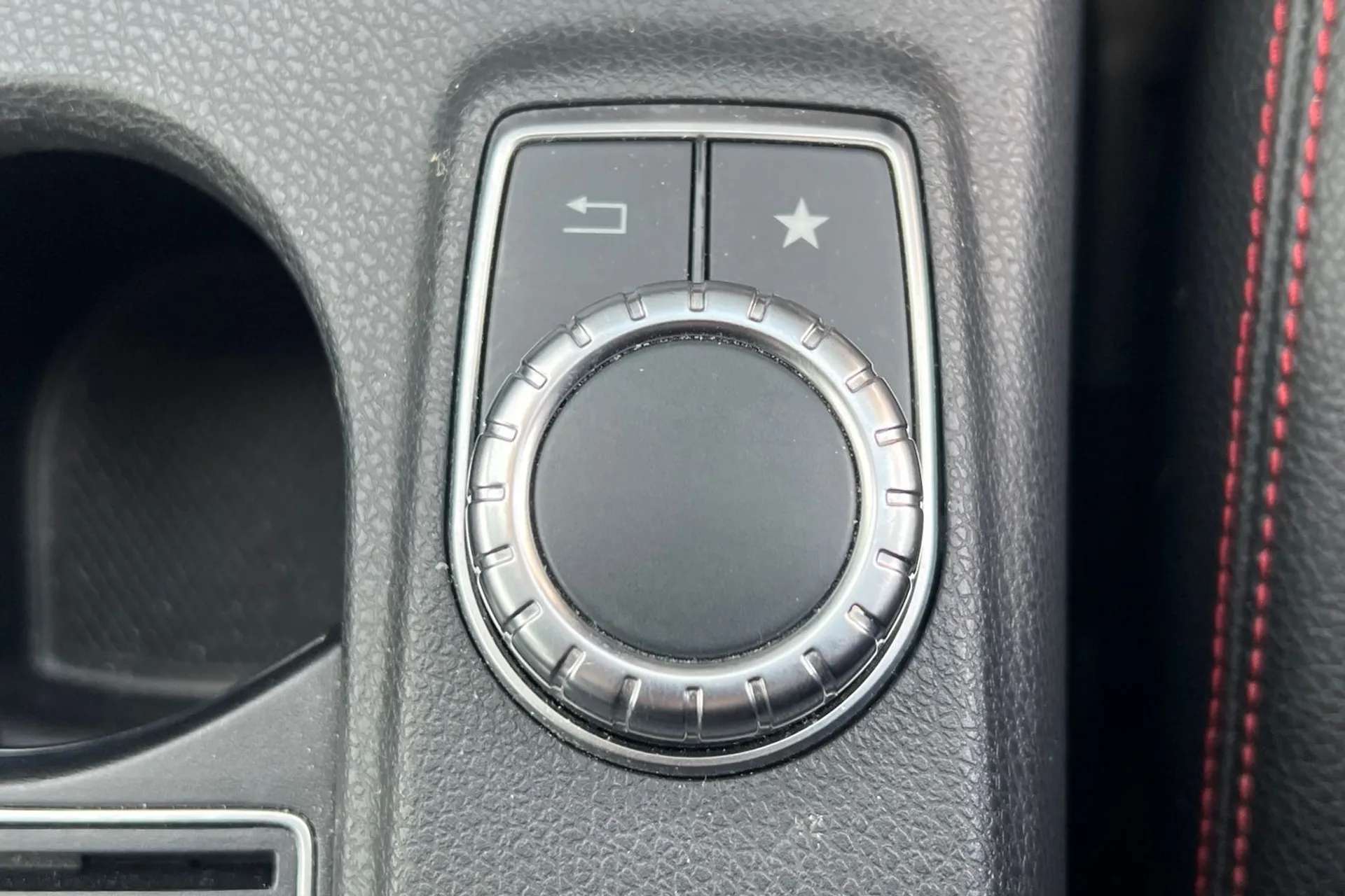 2017 MERCEDES-BENZ A CLASS 2017 MERCEDES-BENZ A CLASS