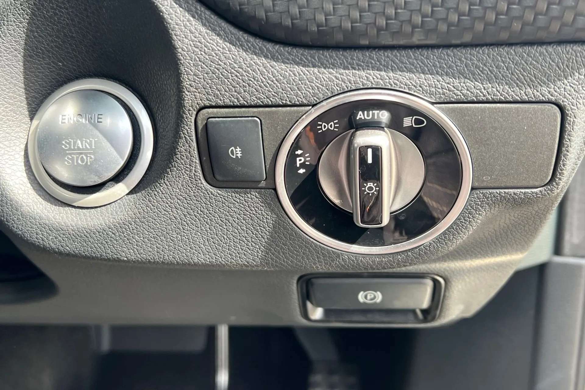 2017 MERCEDES-BENZ A CLASS 2017 MERCEDES-BENZ A CLASS
